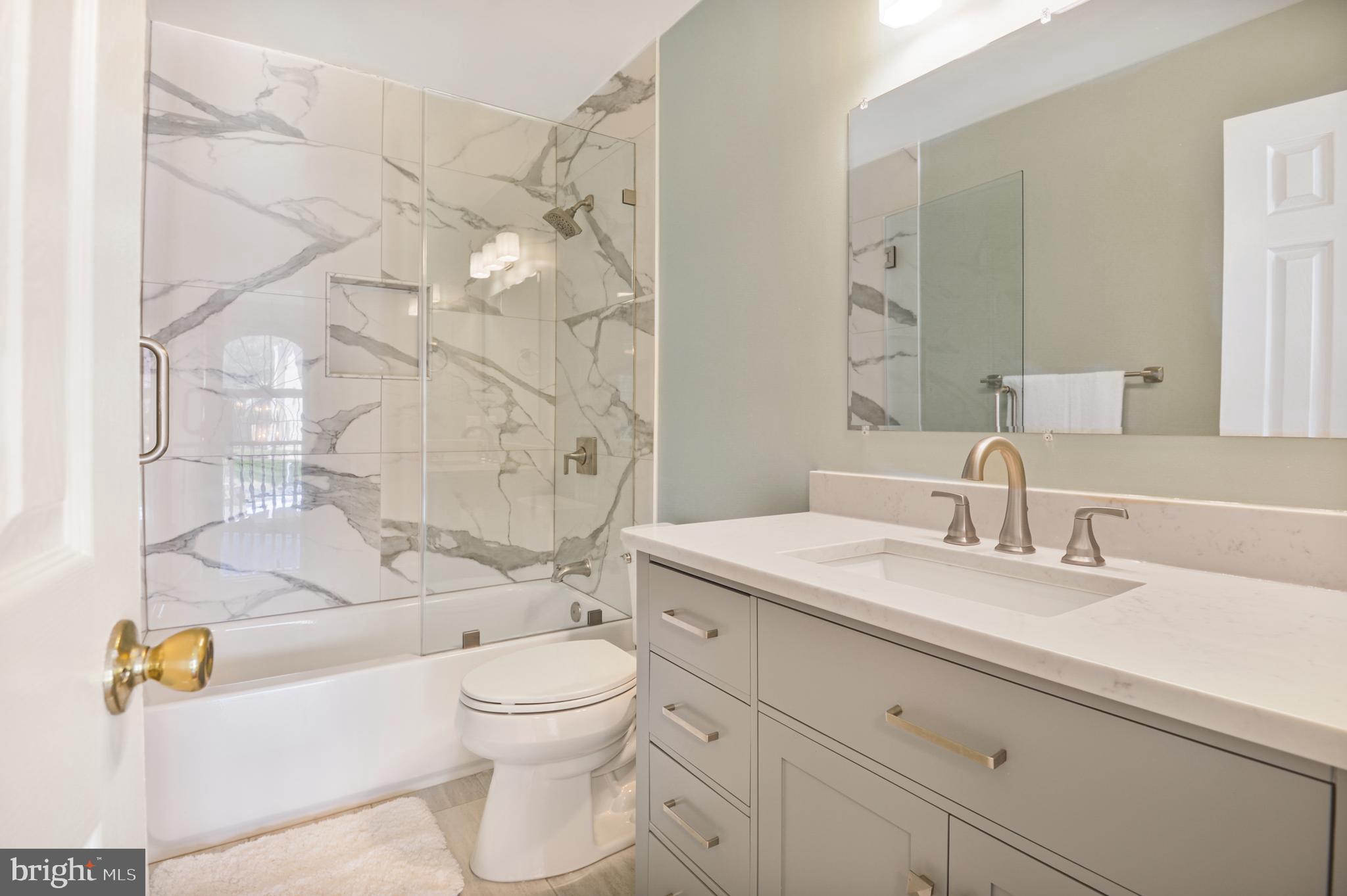 POTOMAC HUNT - Residential