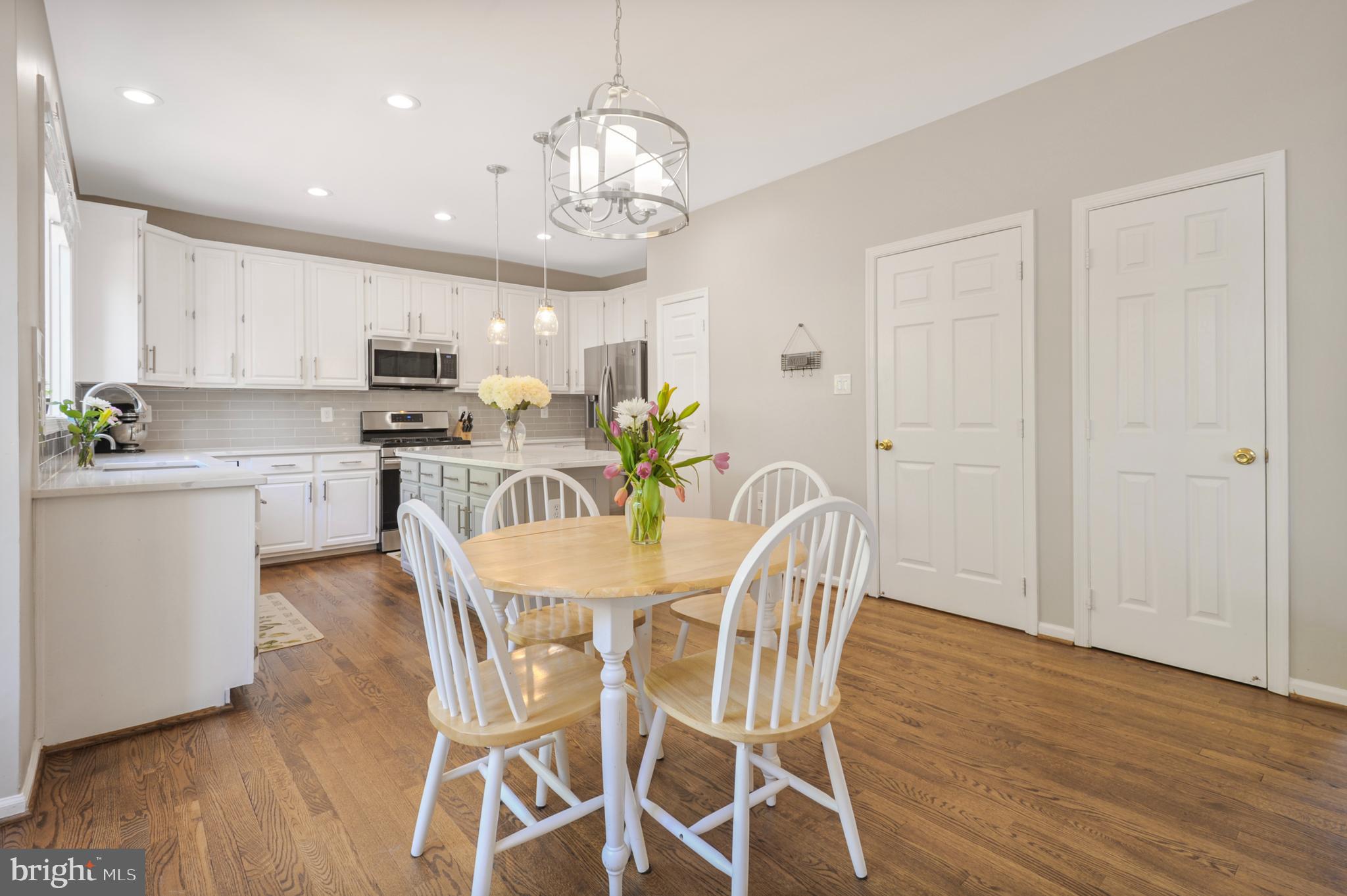 POTOMAC HUNT - Residential