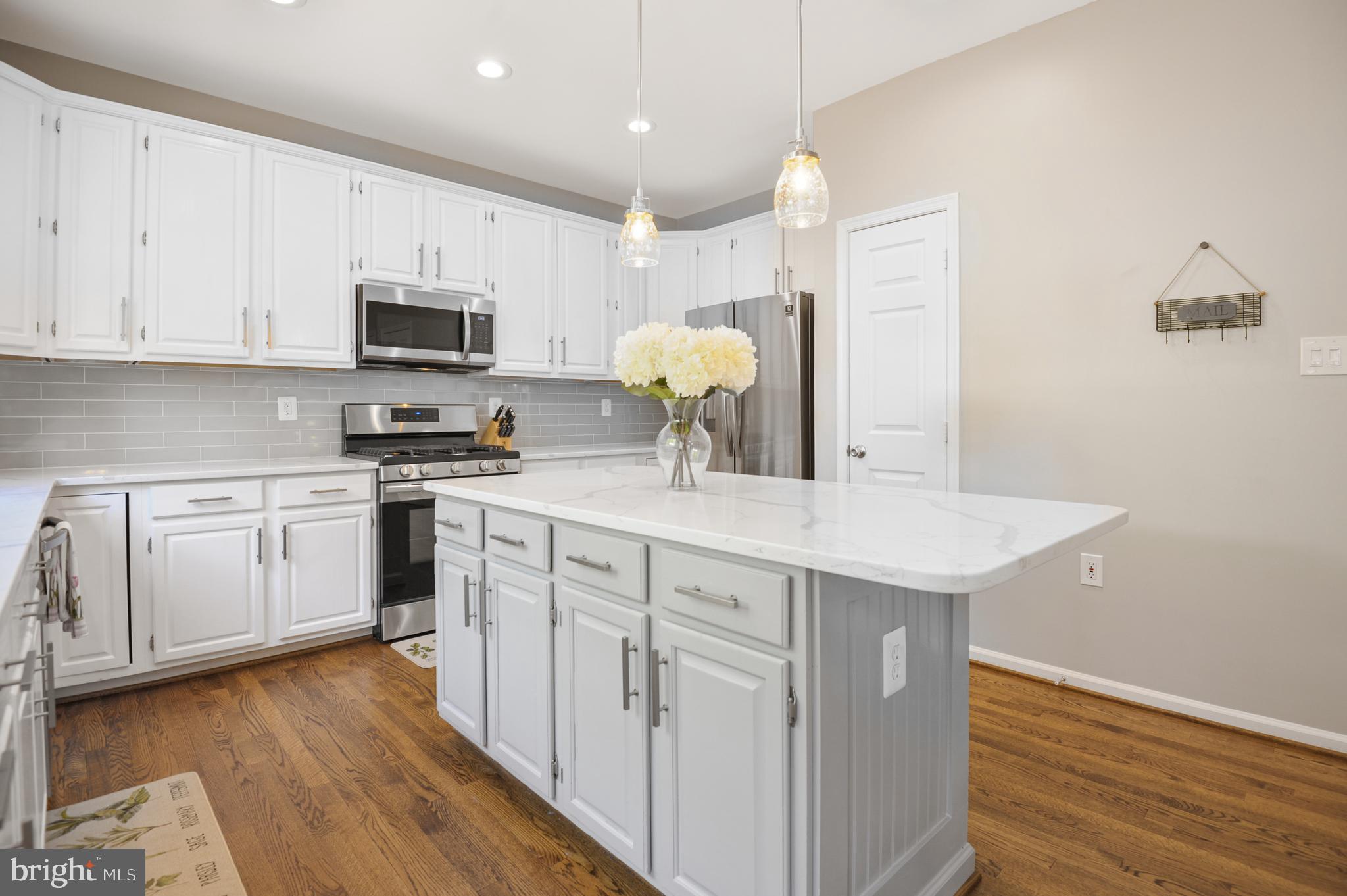 POTOMAC HUNT - Residential