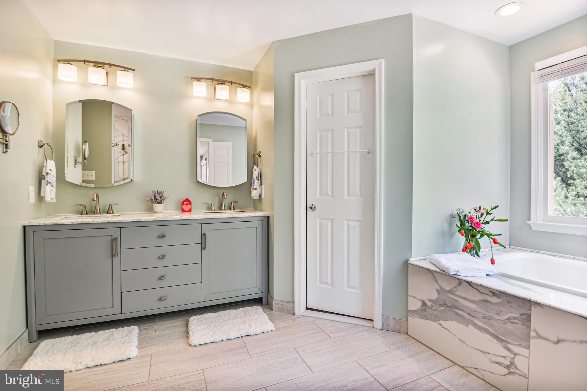 POTOMAC HUNT - Residential