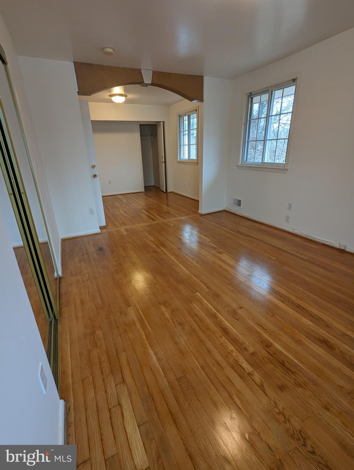 CALVERTON - Residential Lease