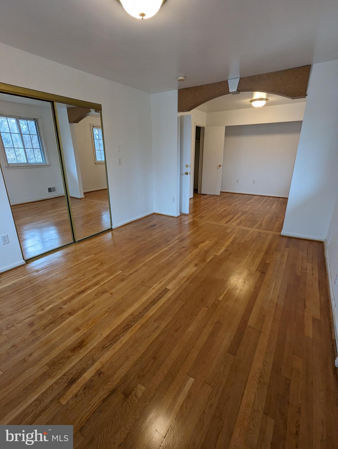 CALVERTON - Residential Lease