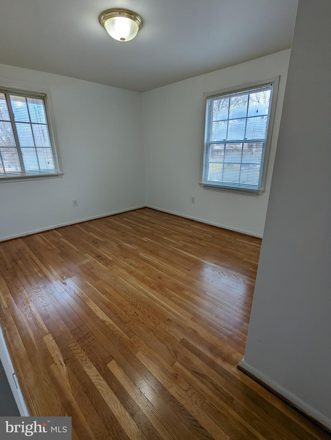 CALVERTON - Residential Lease