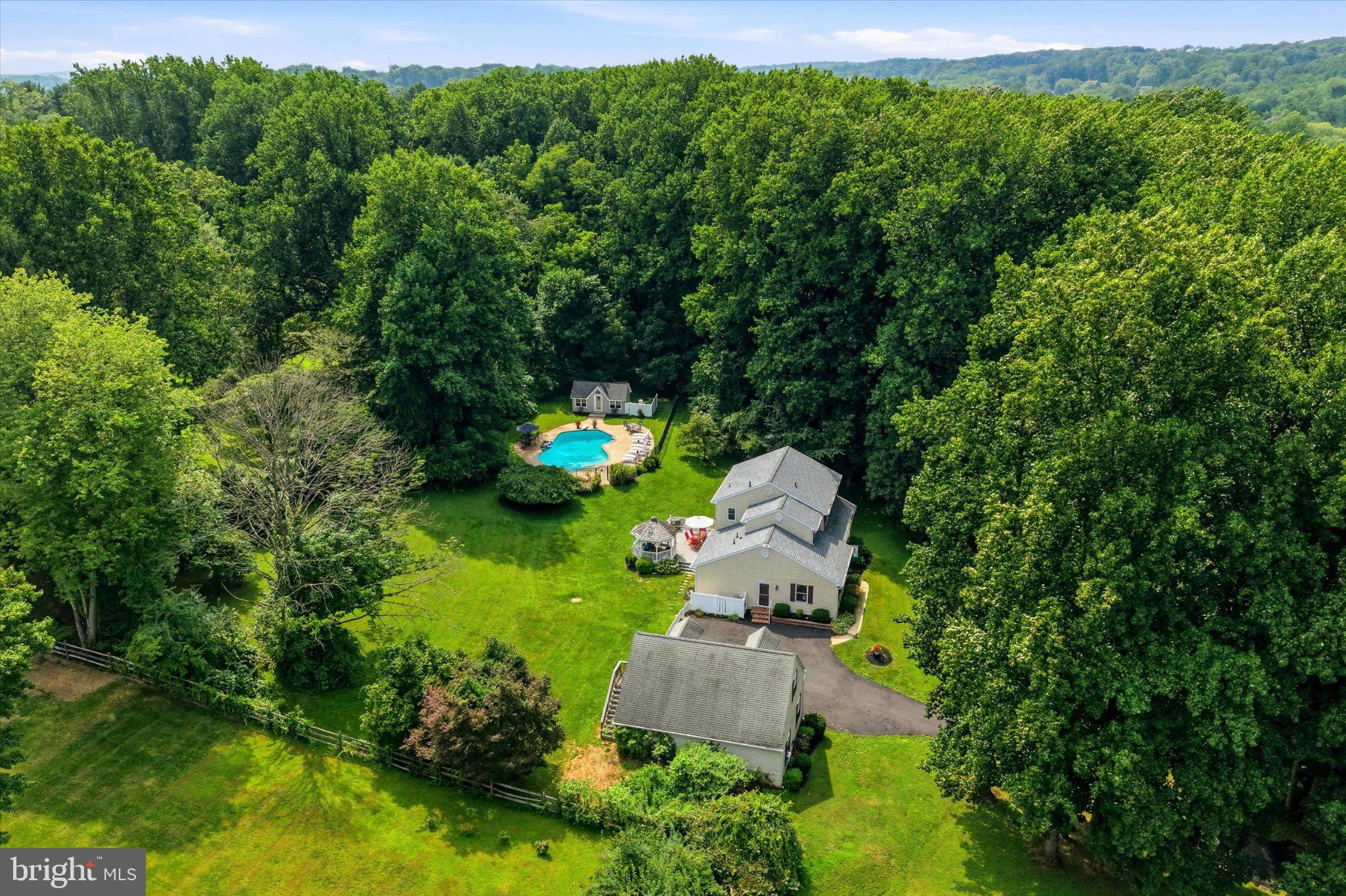 1126 YANKEE DRIVE