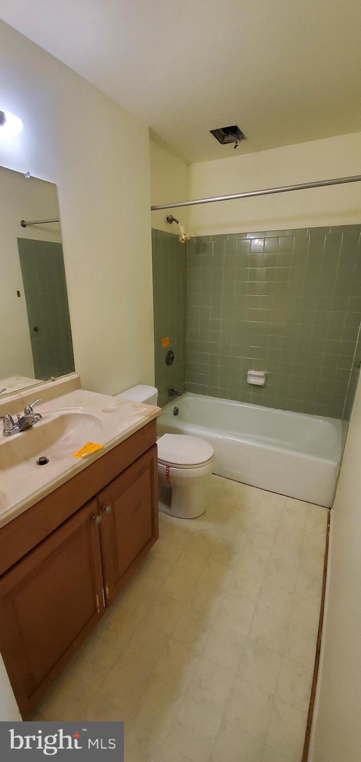 THE VILLAGE PARK - Residential