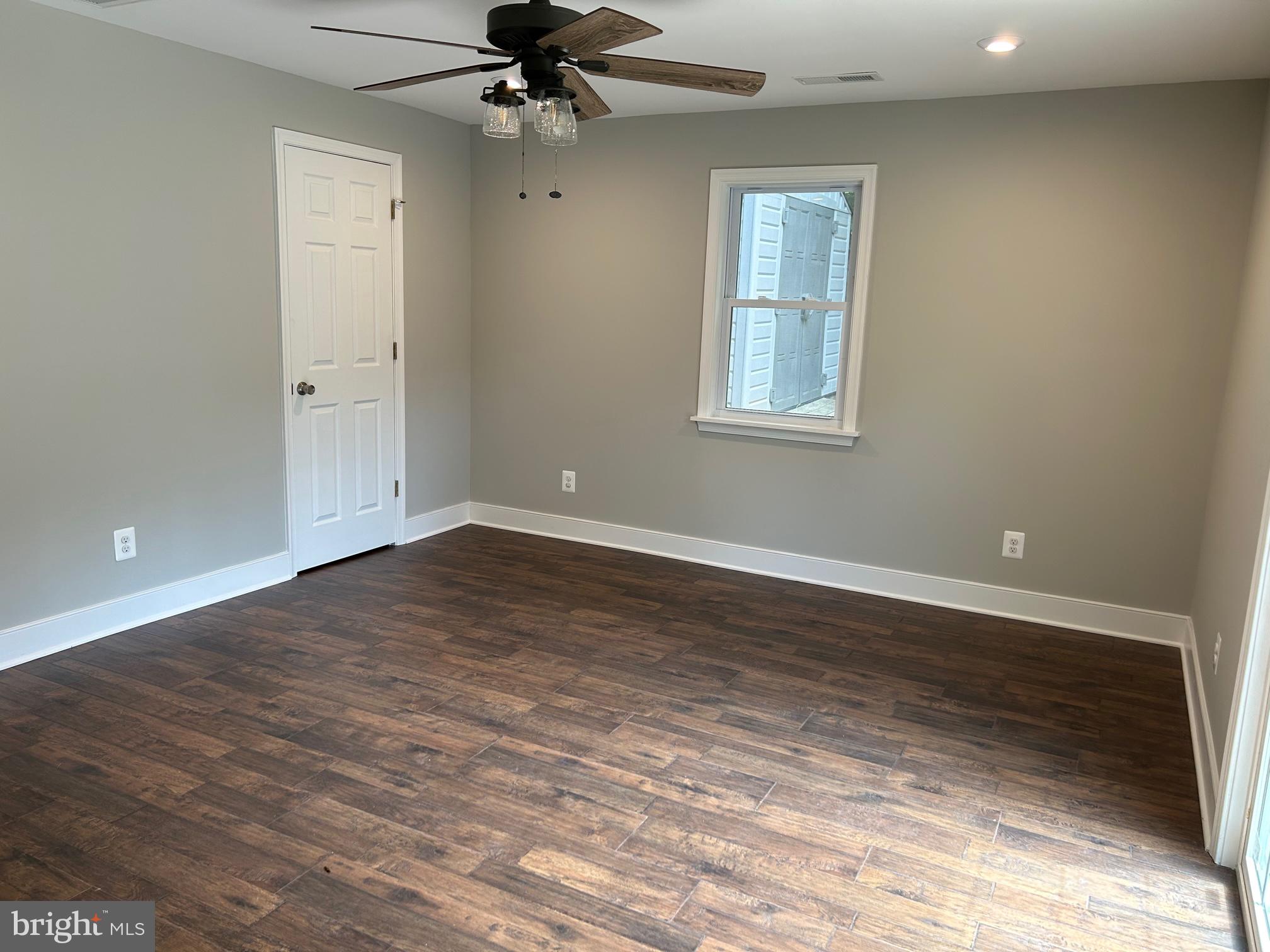 BLUE RIDGE SHORES - Residential