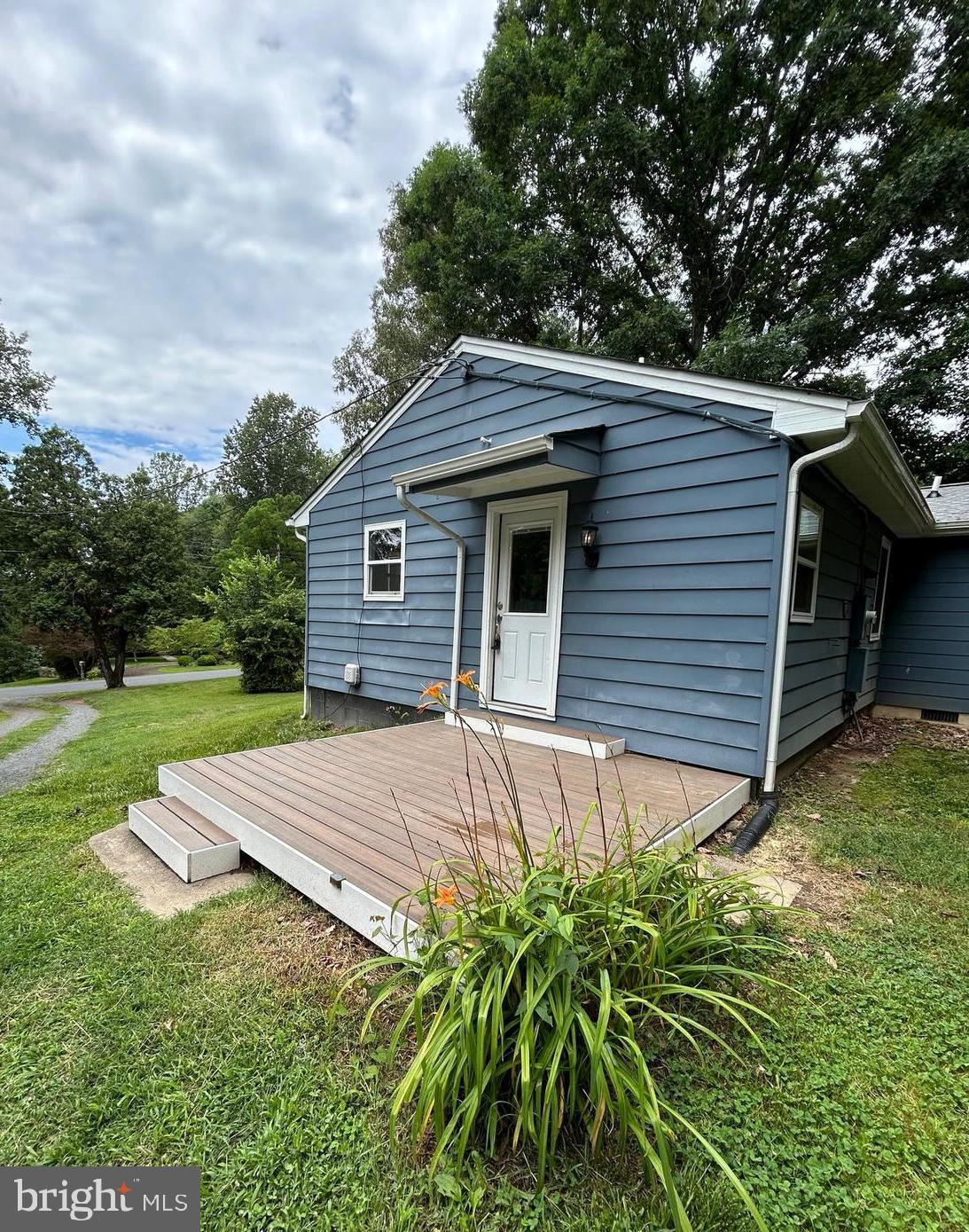 BLUE RIDGE SHORES - Residential