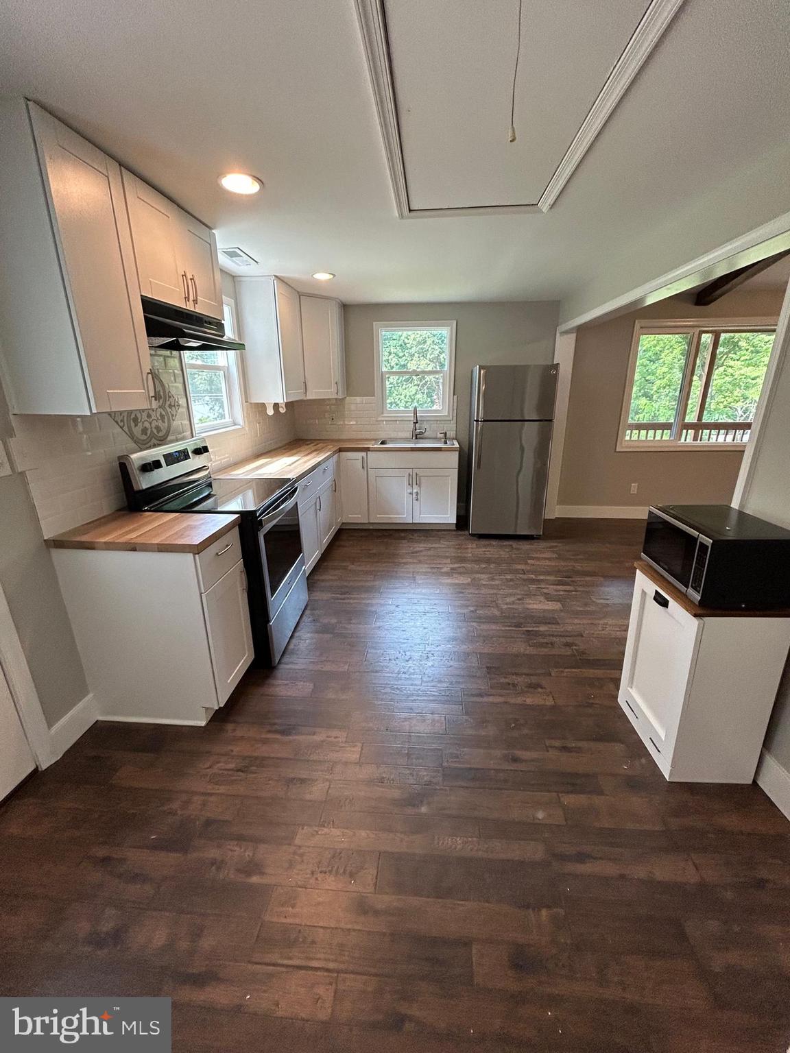 BLUE RIDGE SHORES - Residential