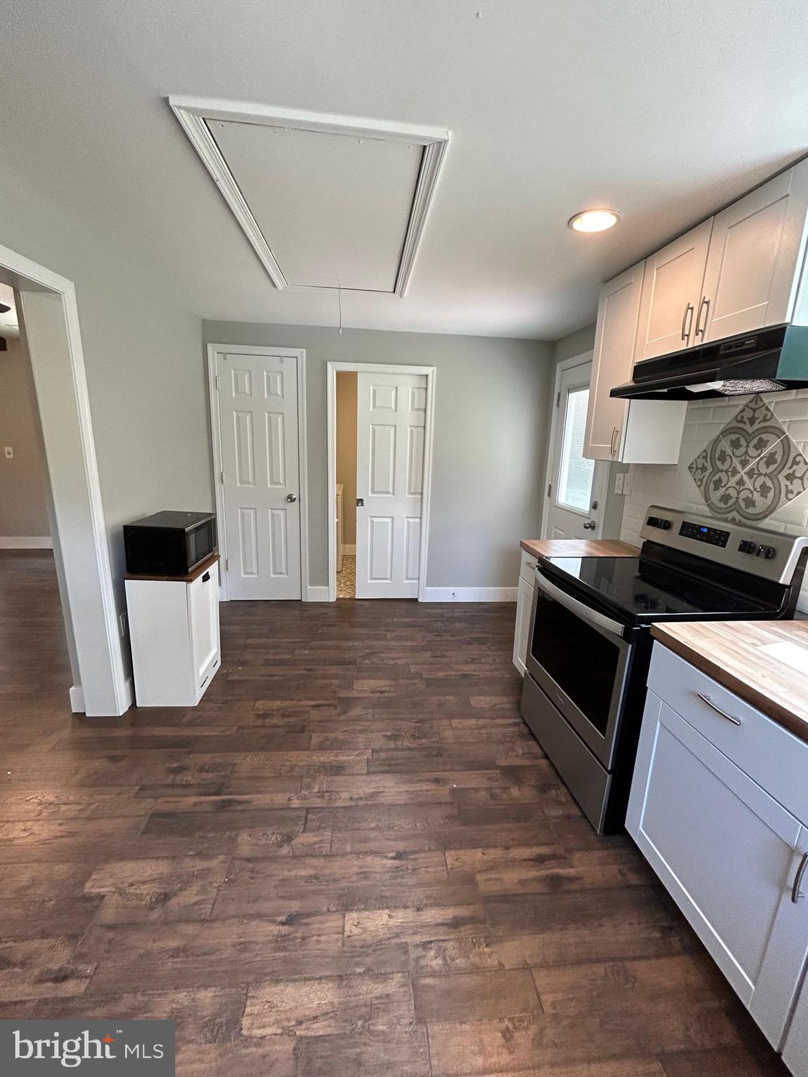 BLUE RIDGE SHORES - Residential