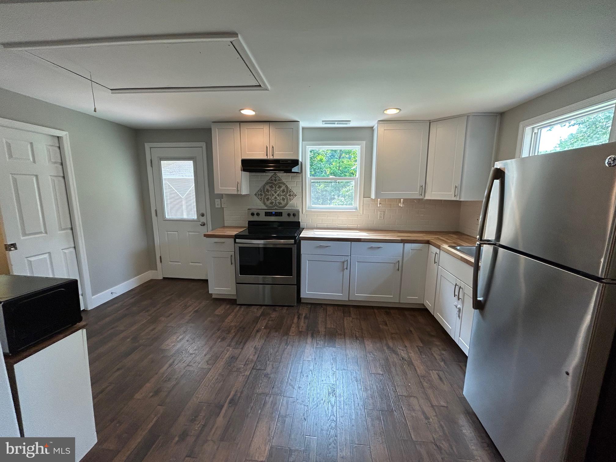 BLUE RIDGE SHORES - Residential