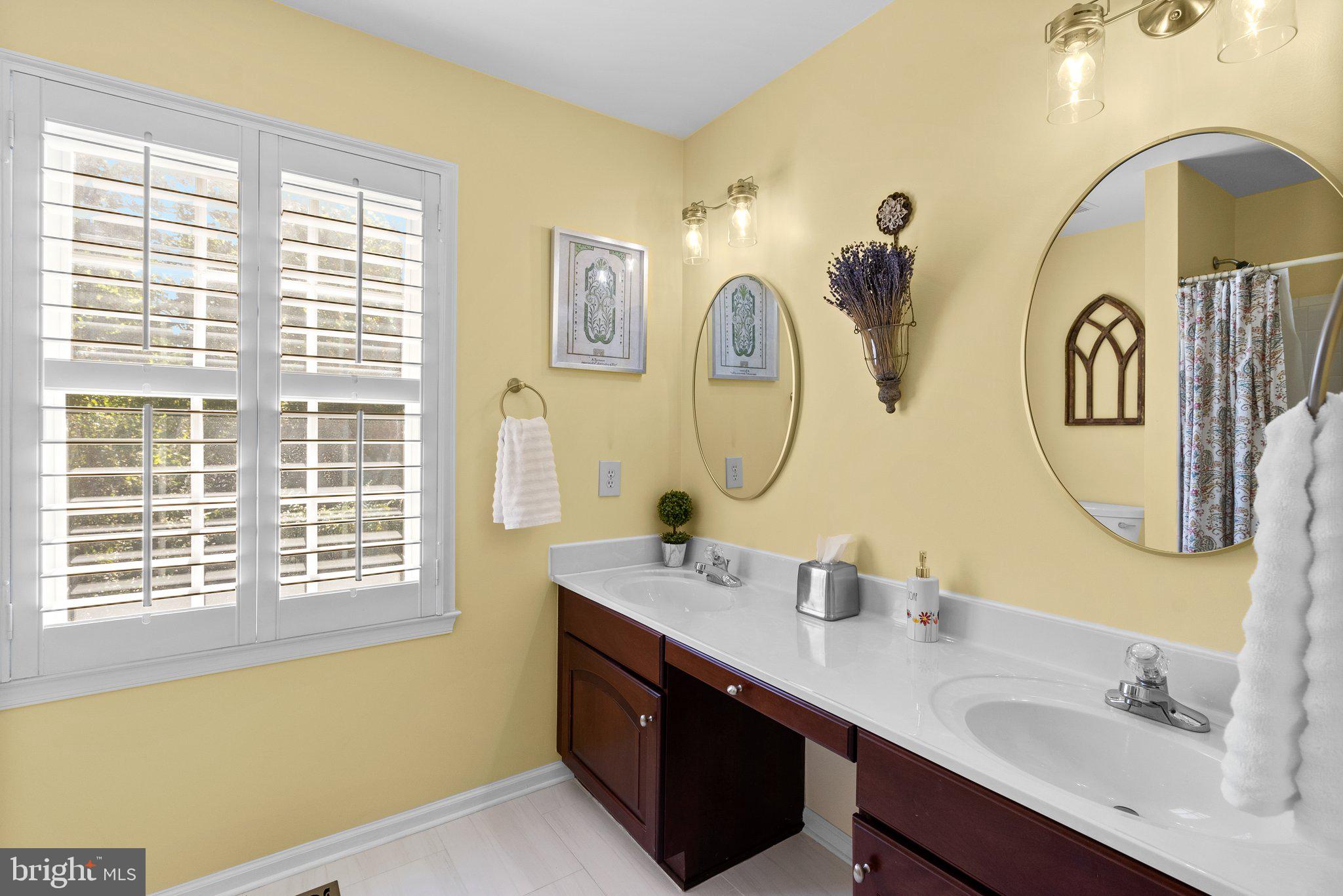 KENTLANDS - Residential