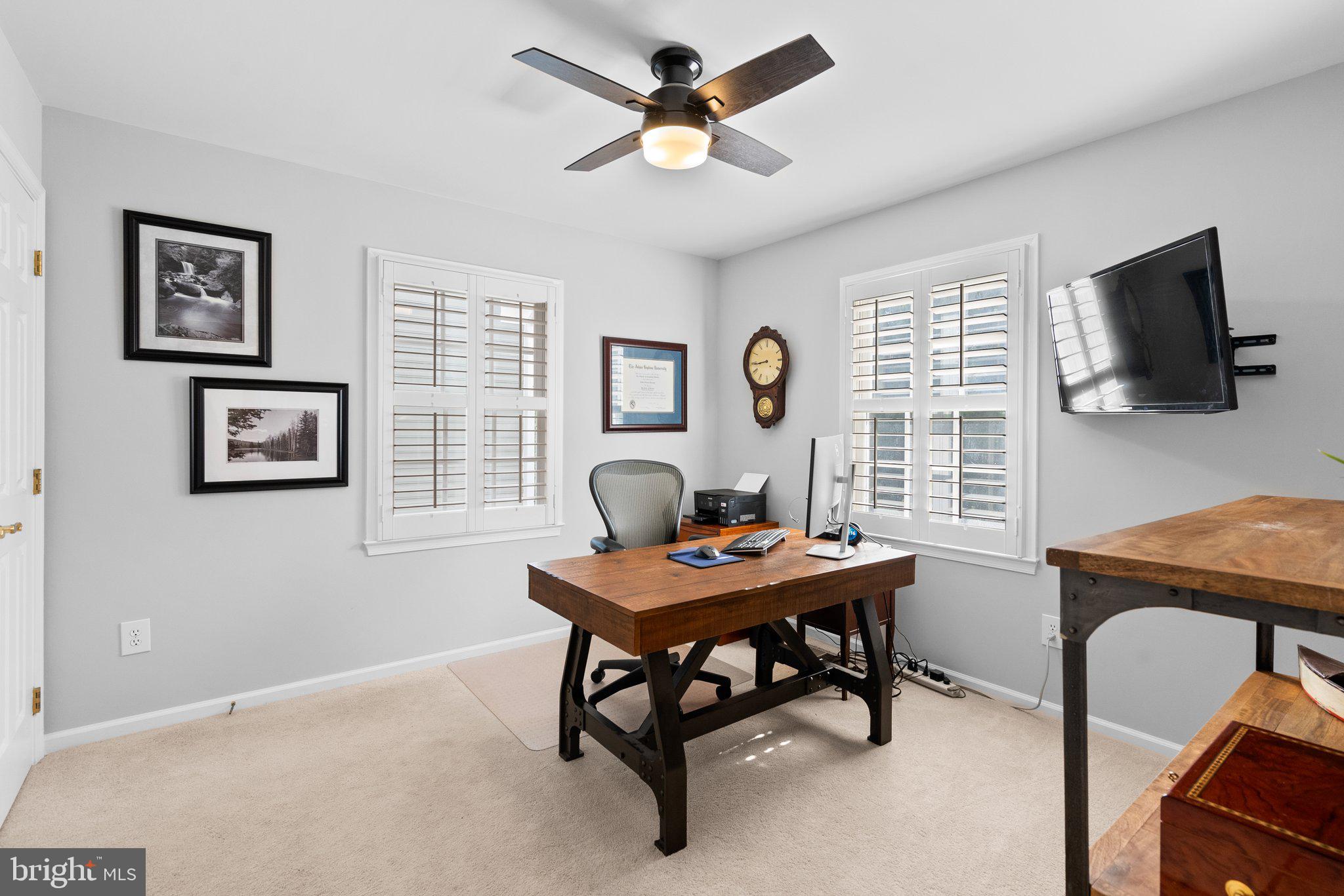 KENTLANDS - Residential