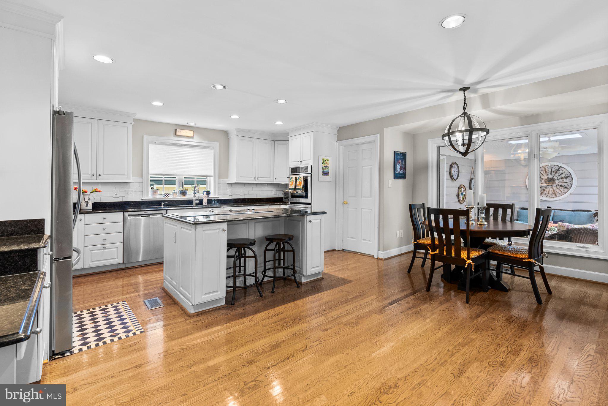 KENTLANDS - Residential