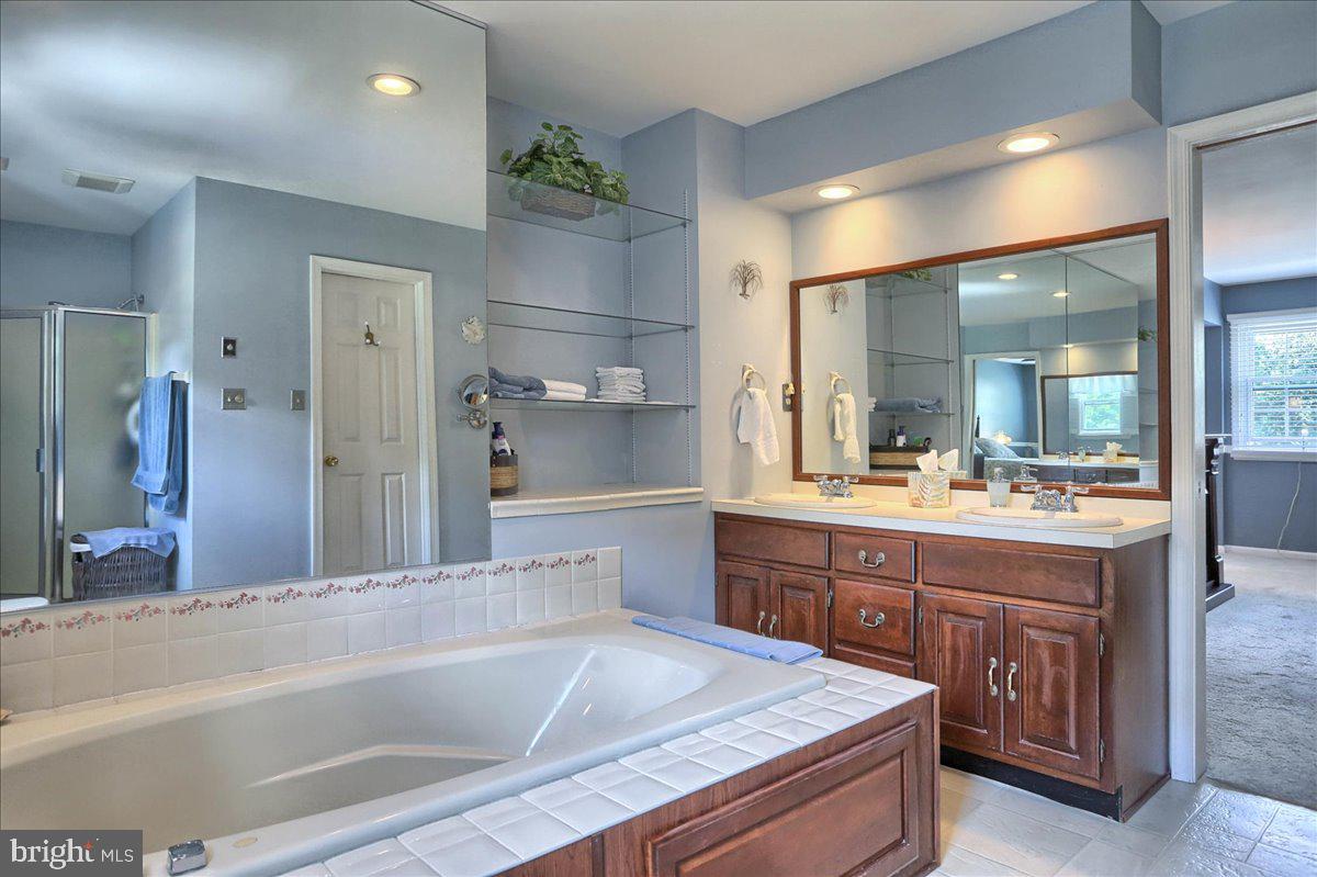 BEAUFORT FARMS - Residential