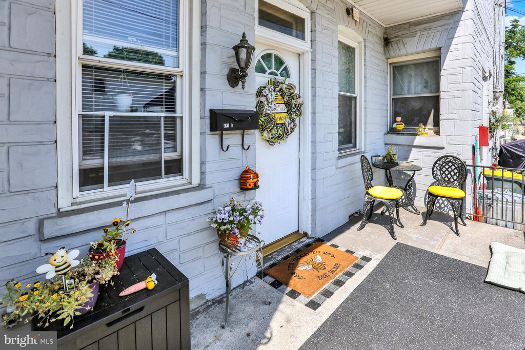 Photo of 702 Poplar Street, LANCASTER, PA 17603 (MLS # PALA2091126)