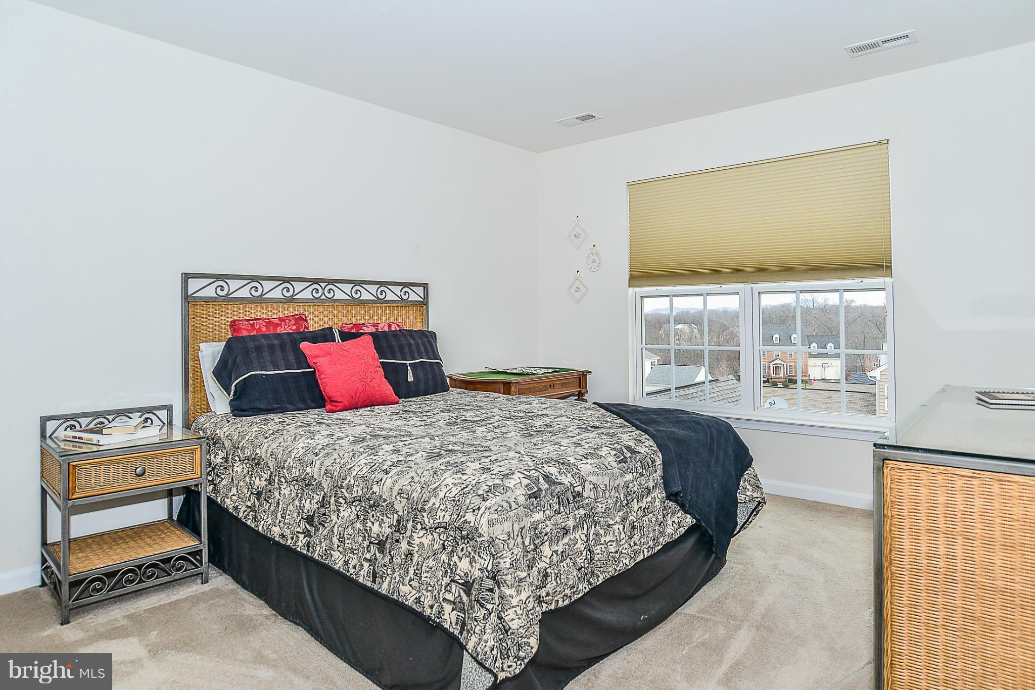 ELYSIAN HEIGHTS - Residential