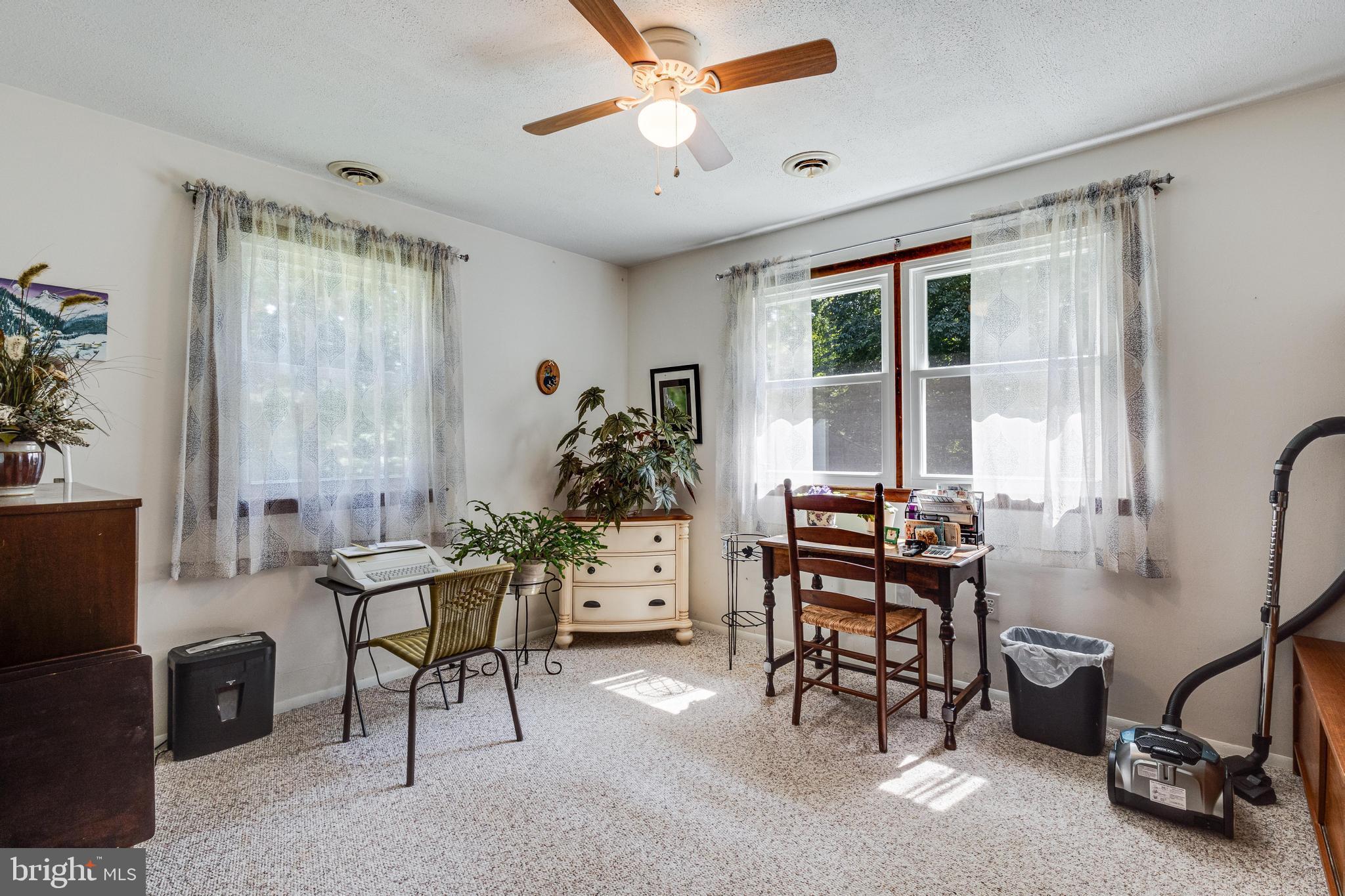 6940 BUCKTOWN