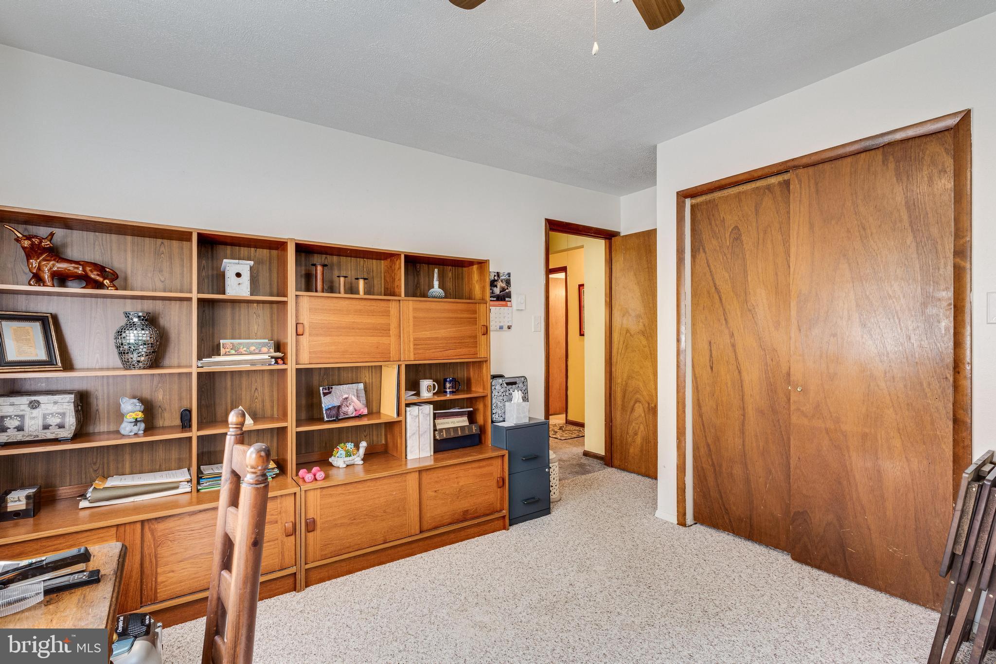 6940 BUCKTOWN