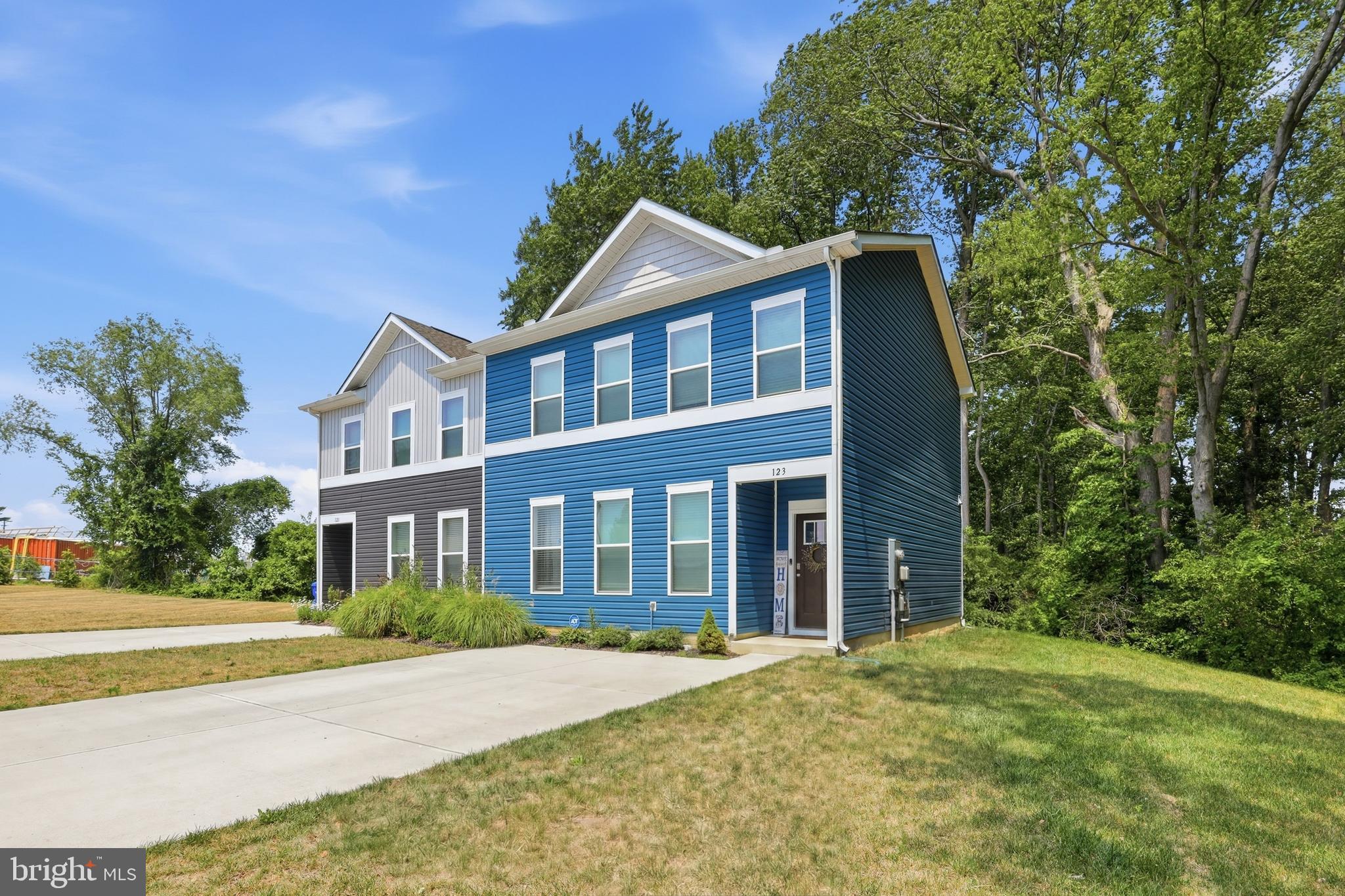 123 KENNISON LANE