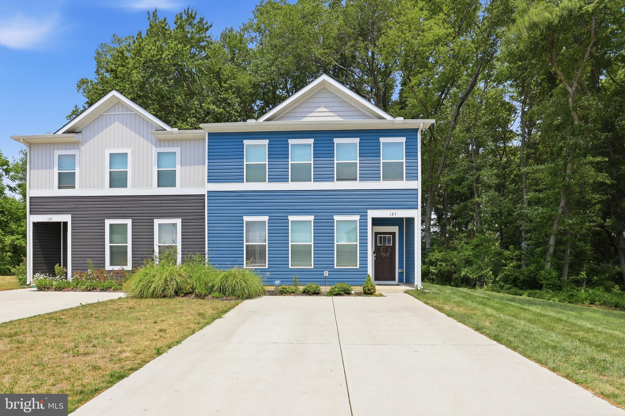 123 KENNISON LANE
