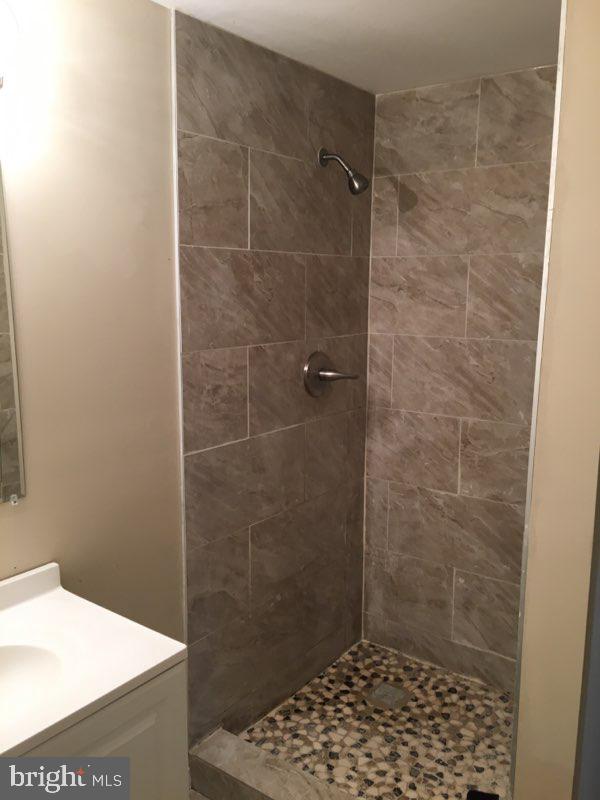 LAKE RIDGE - Residential Lease