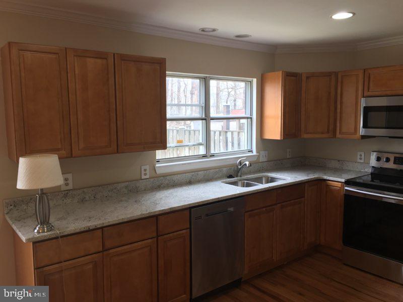 LAKE RIDGE - Residential Lease