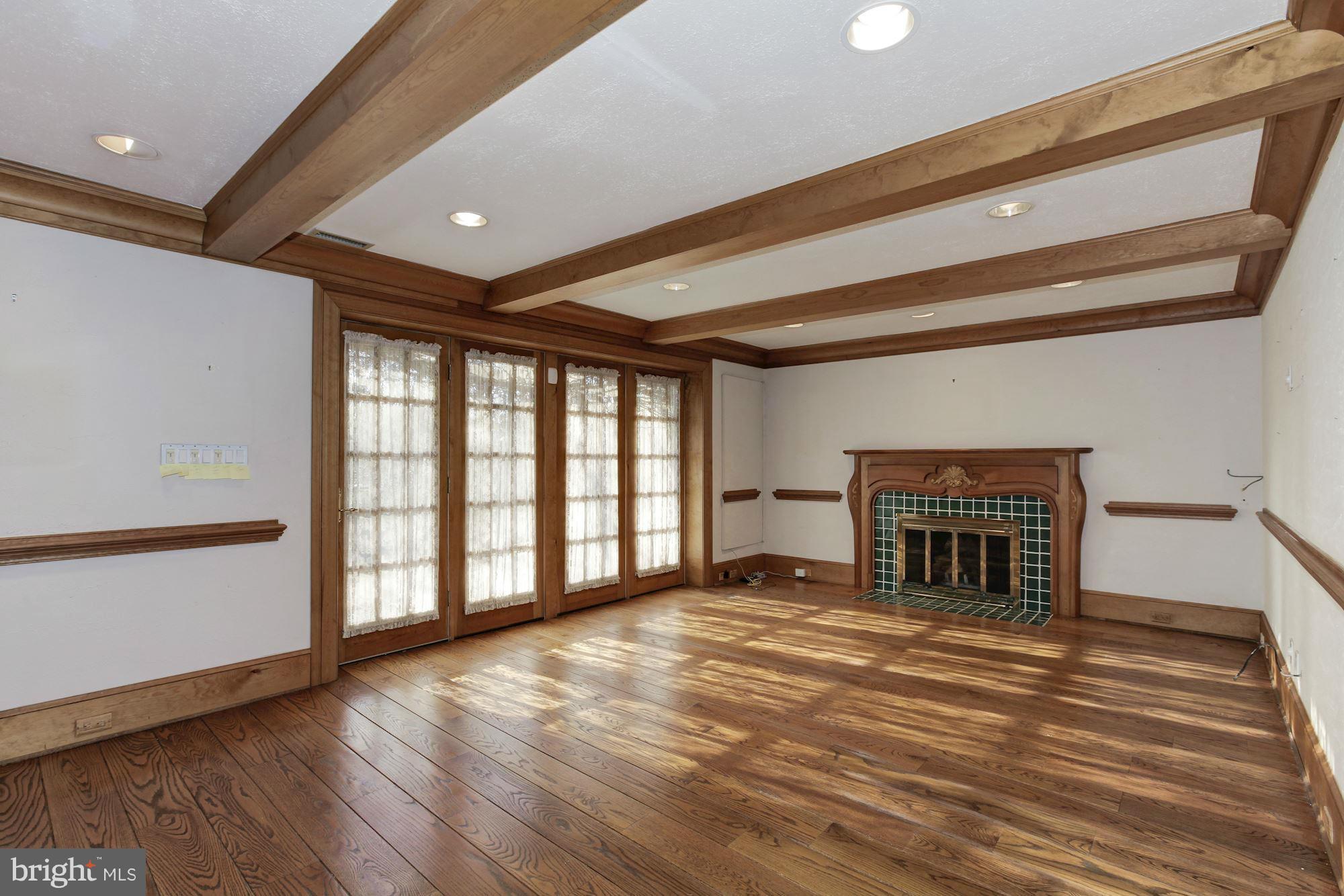 LONGWOOD - Residential