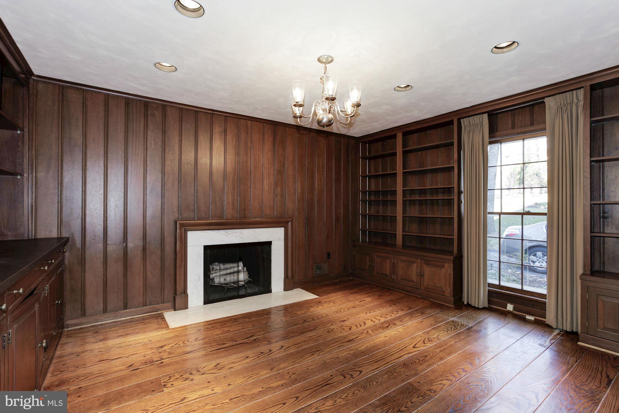 LONGWOOD - Residential