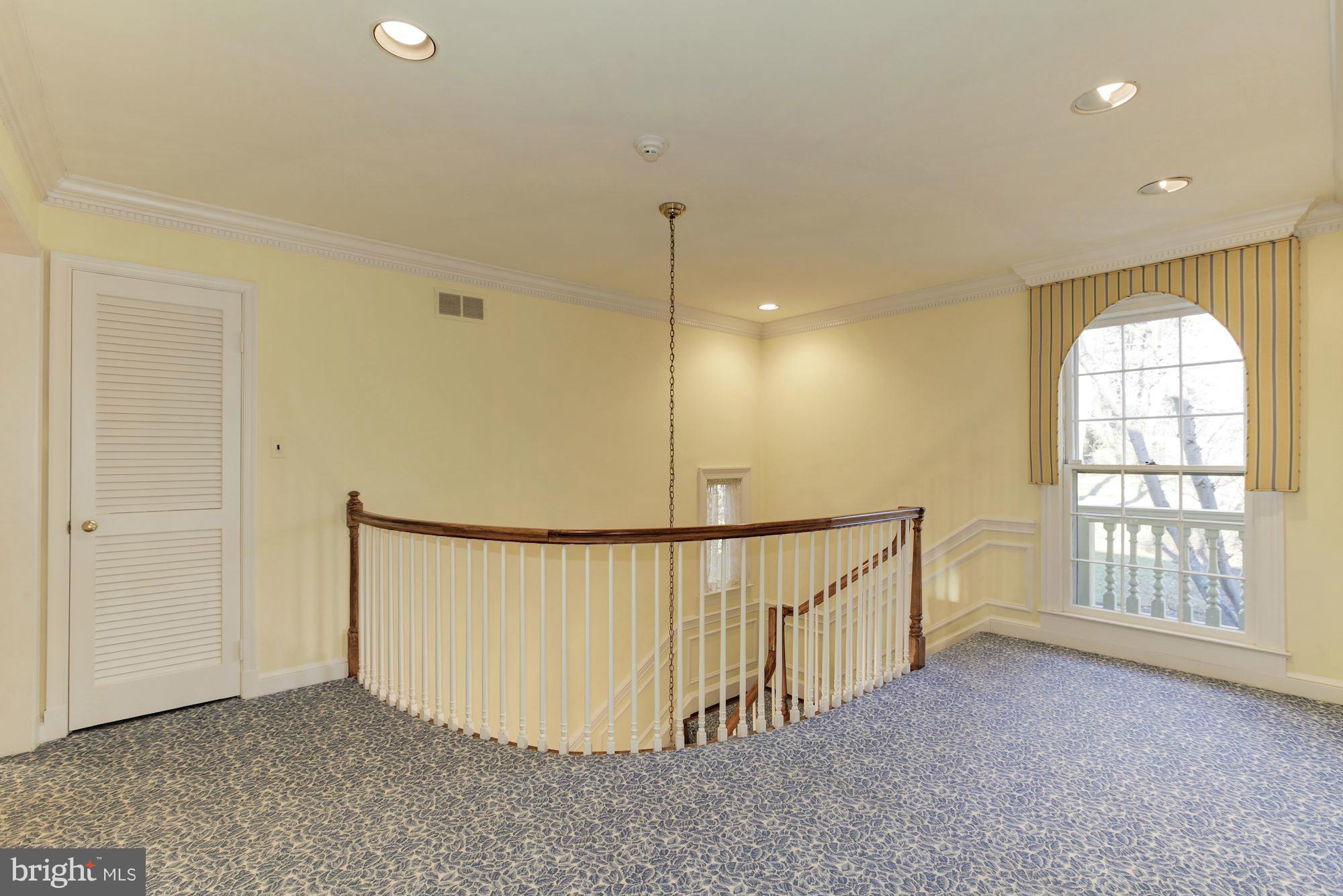 LONGWOOD - Residential