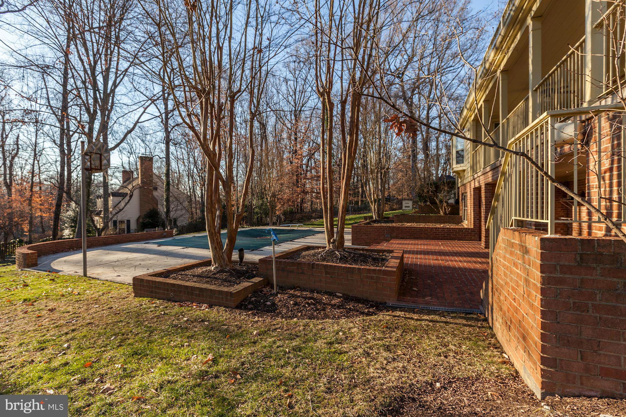 LONGWOOD - Residential