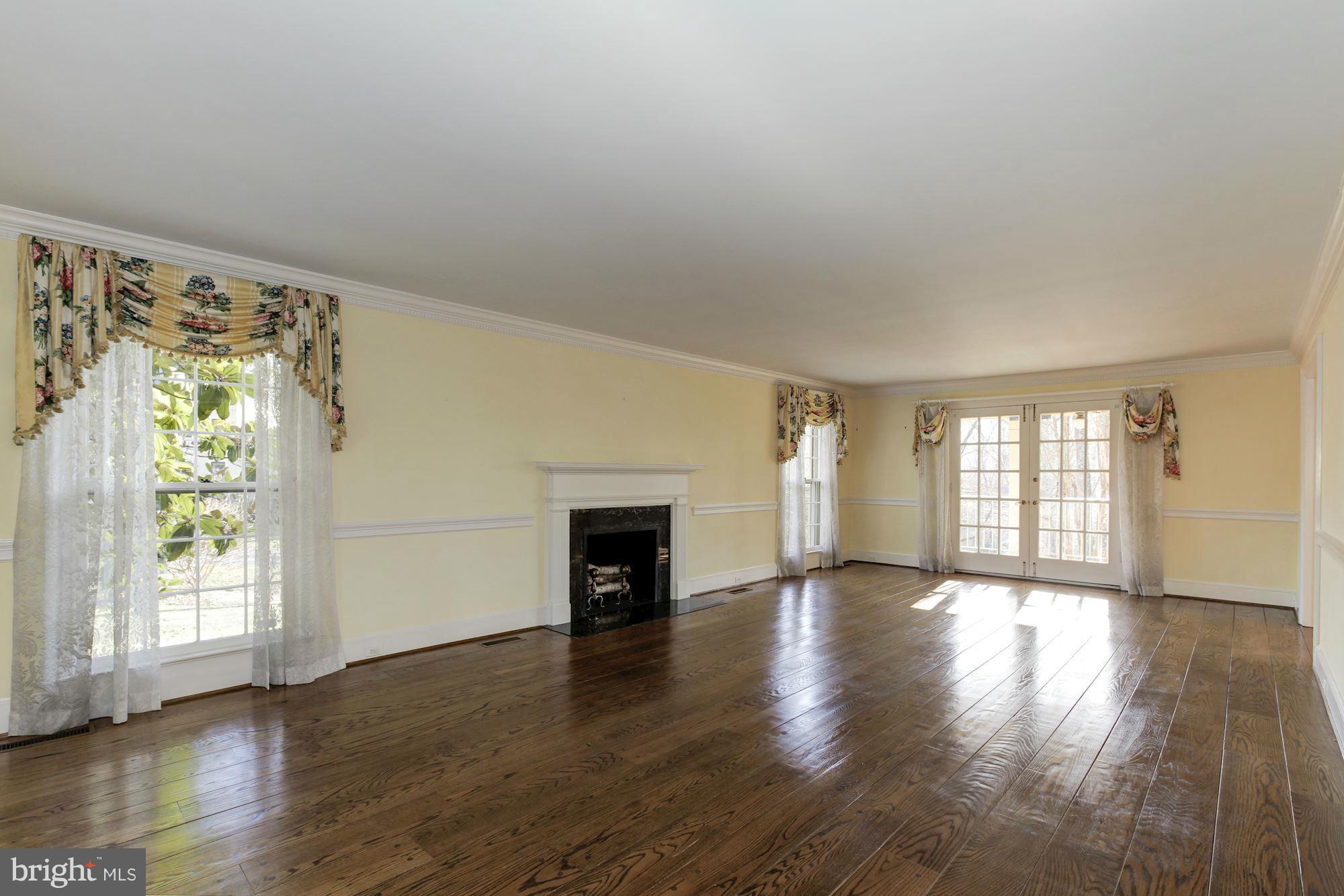 LONGWOOD - Residential