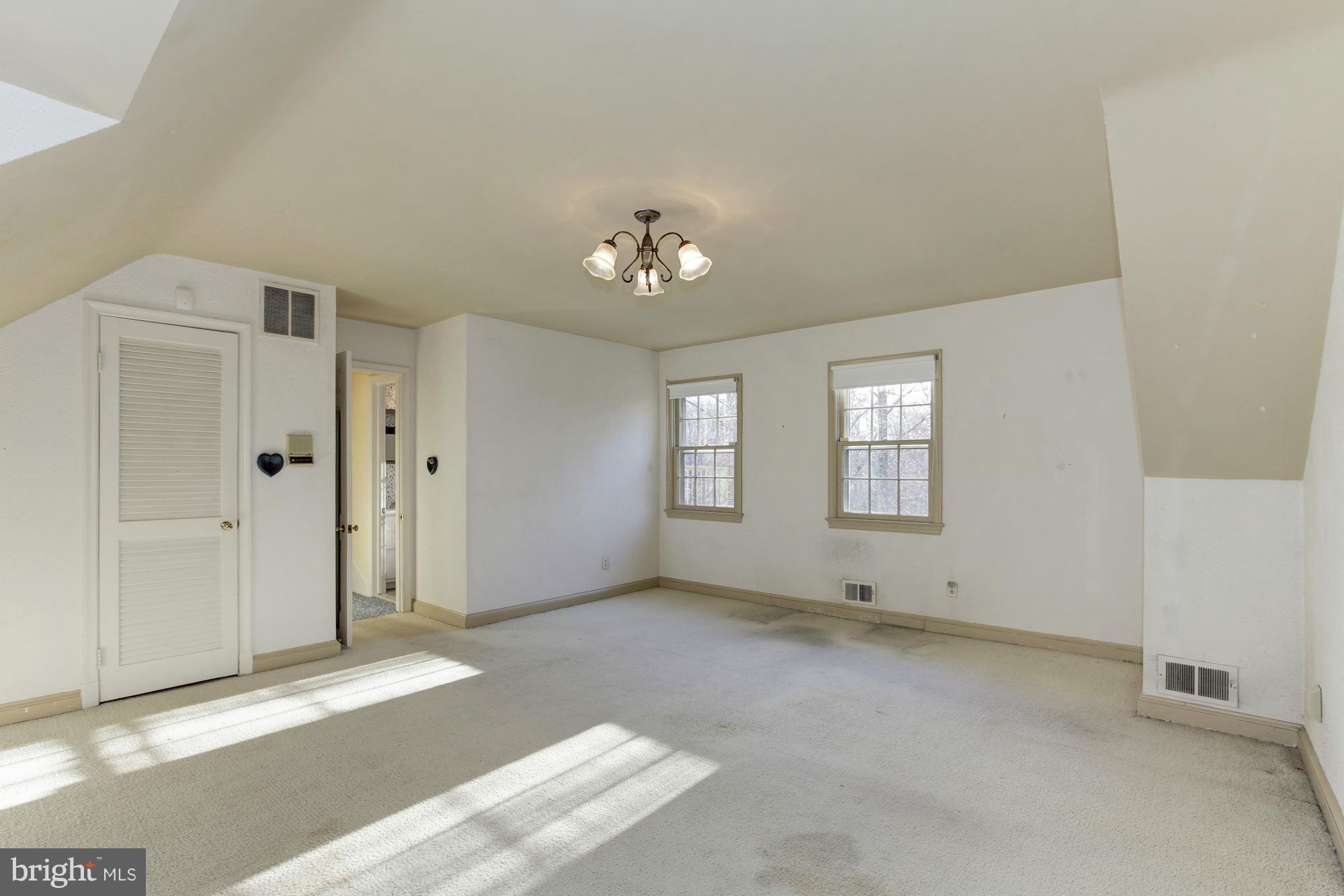 LONGWOOD - Residential