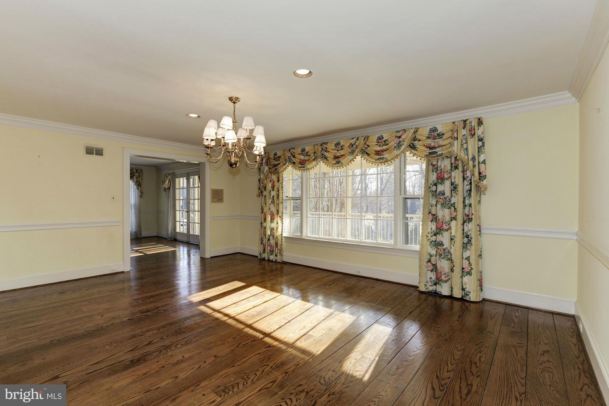 LONGWOOD - Residential