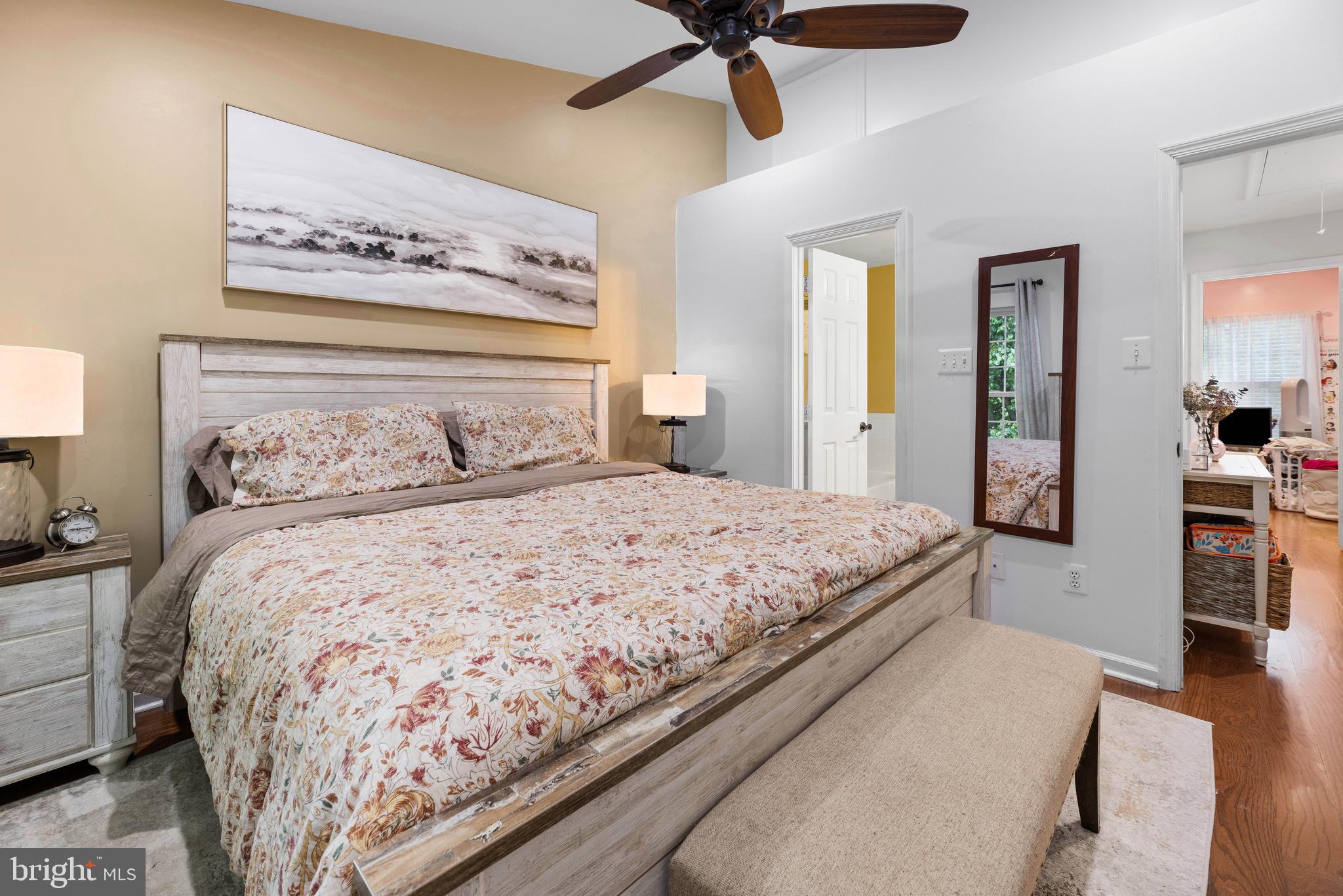 MONTCLAIR MEWS - Residential