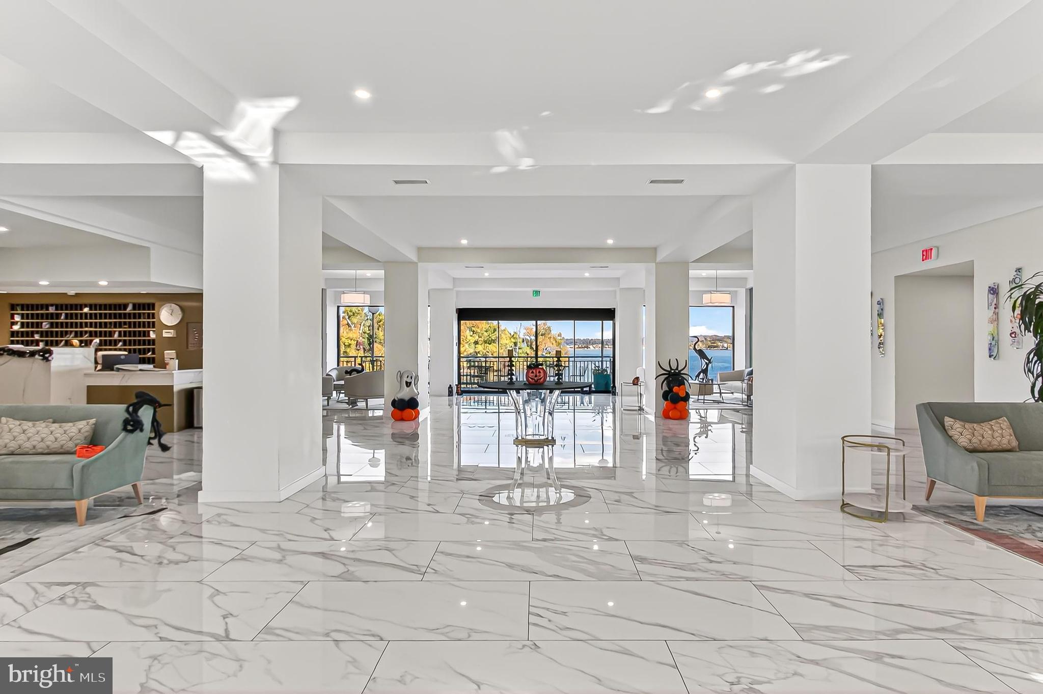 501 SLATERS LANE 513