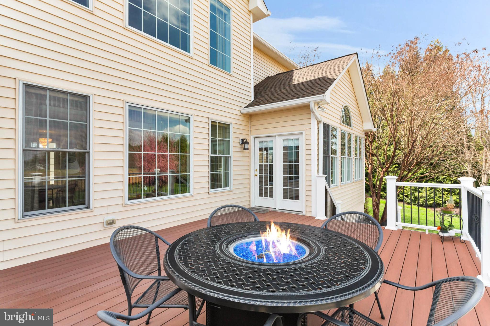 FOX MEADOW - Residential