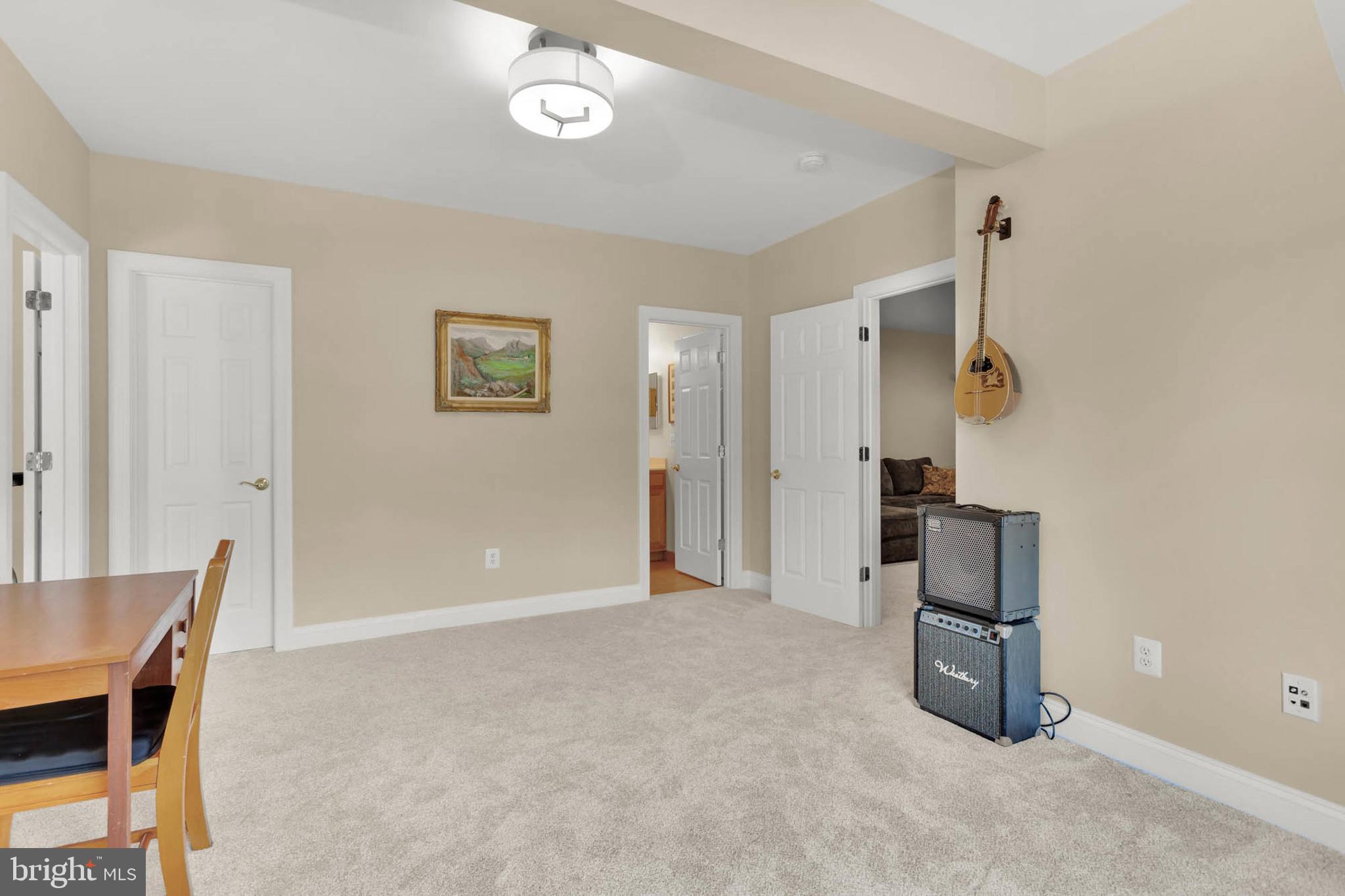 FOX MEADOW - Residential