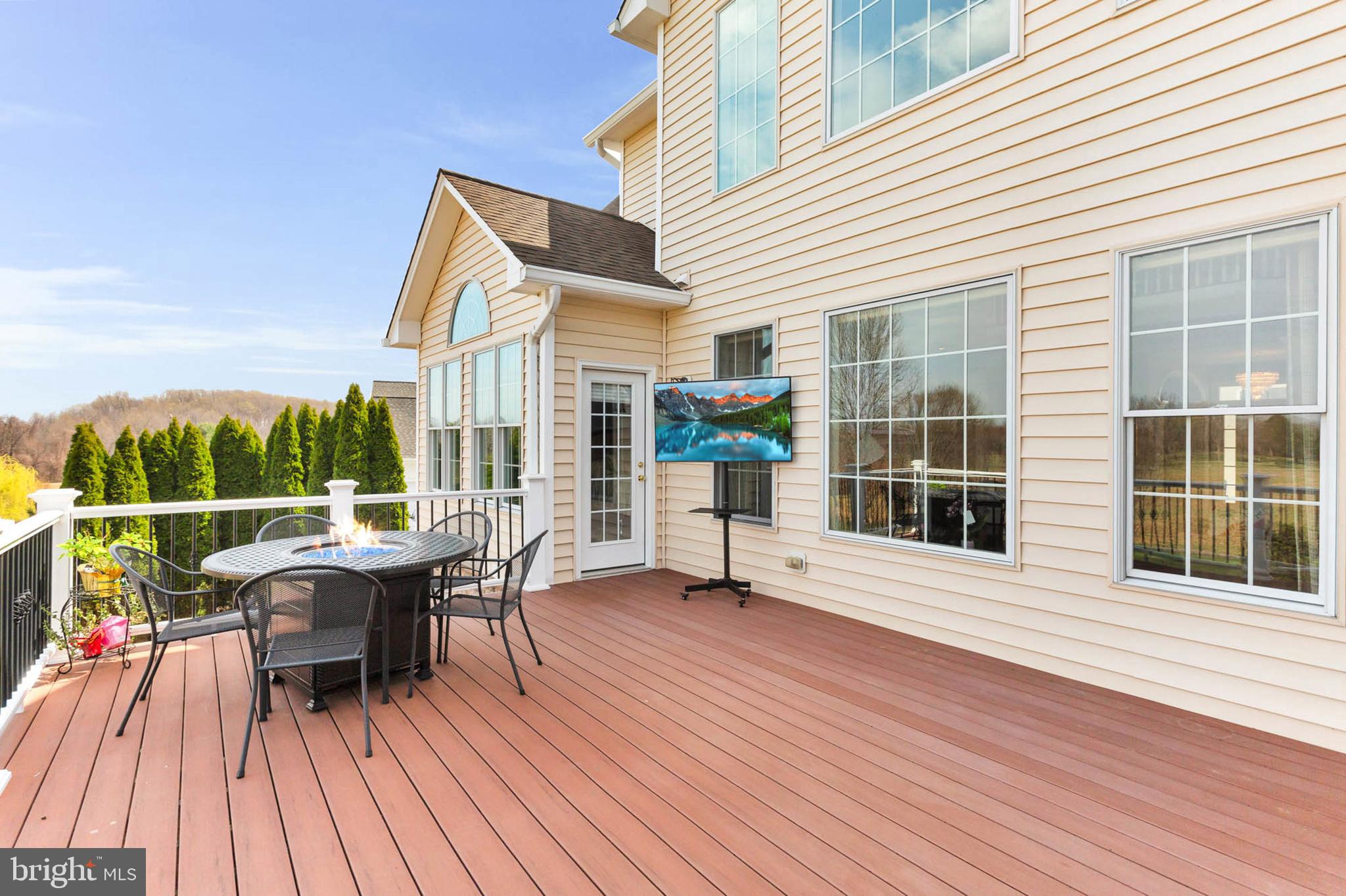 FOX MEADOW - Residential