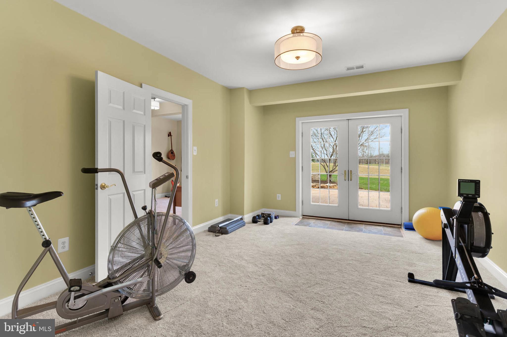 FOX MEADOW - Residential