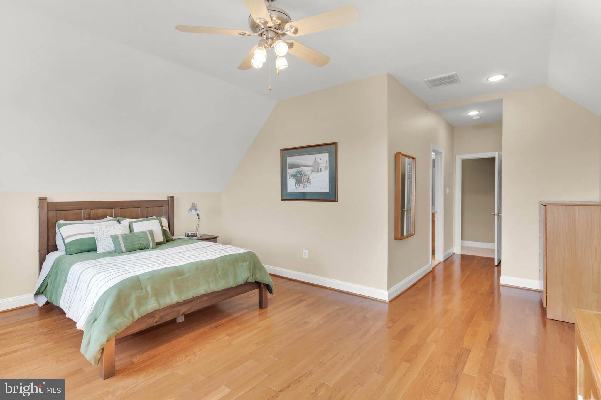 FOX MEADOW - Residential