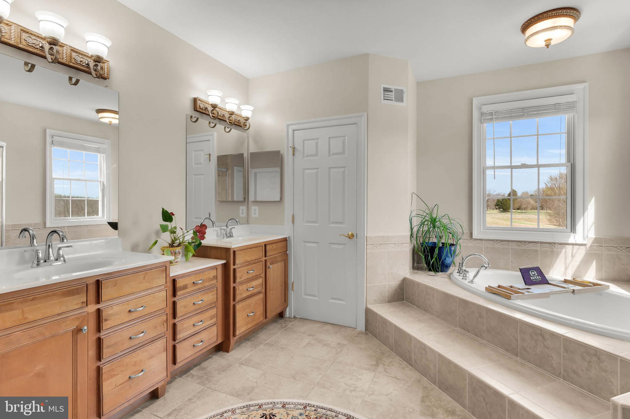 FOX MEADOW - Residential