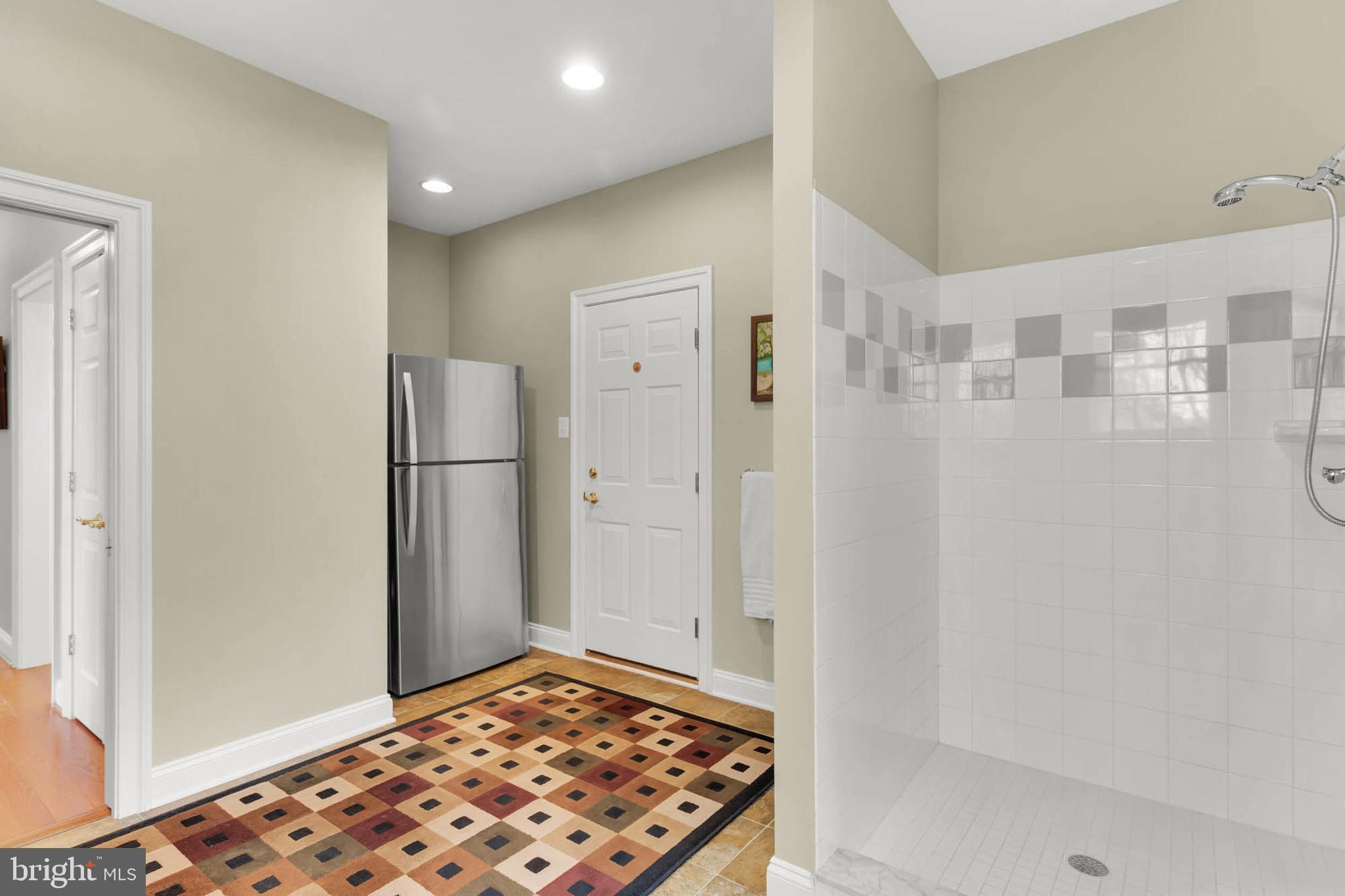 FOX MEADOW - Residential