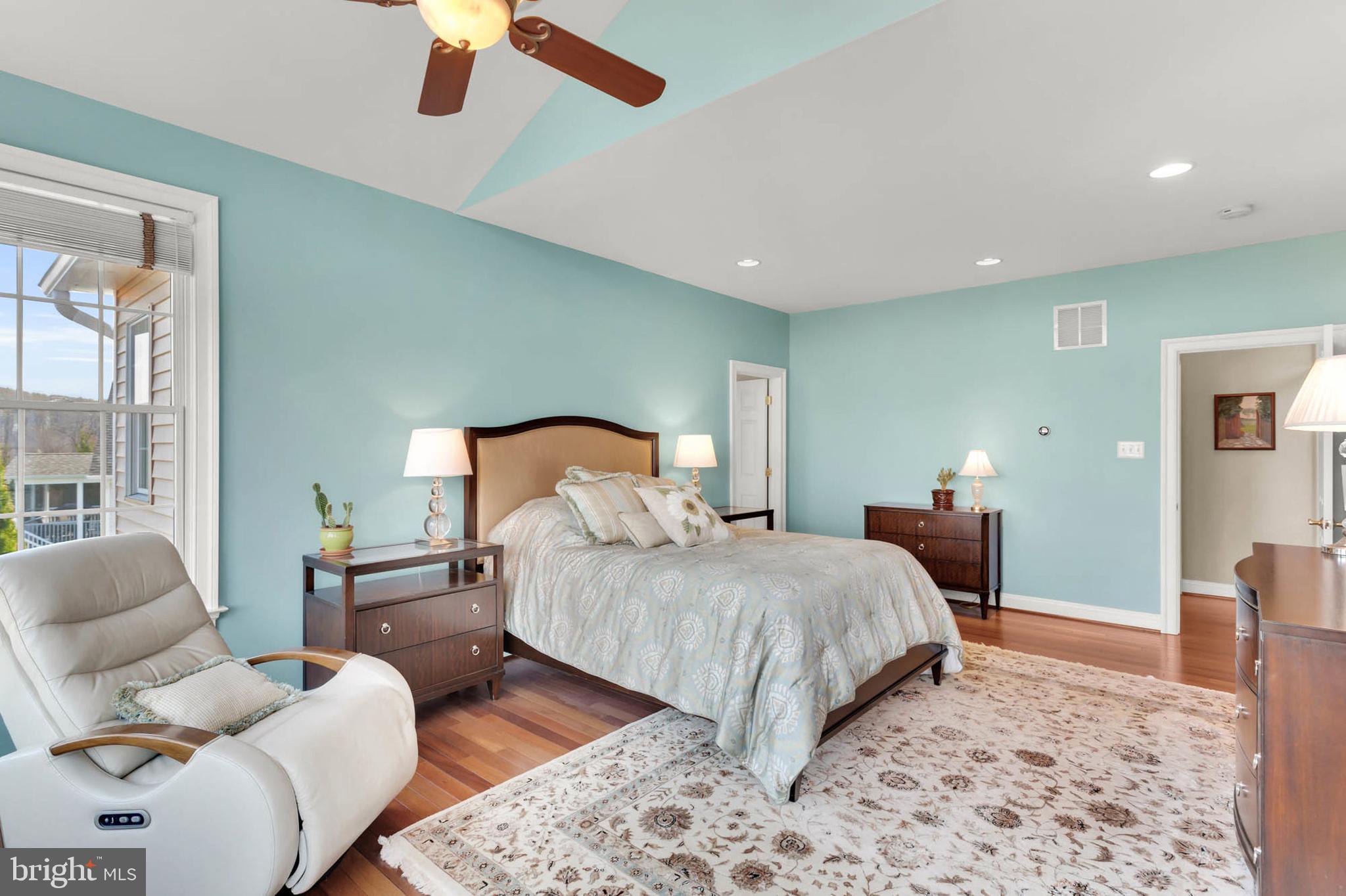 FOX MEADOW - Residential