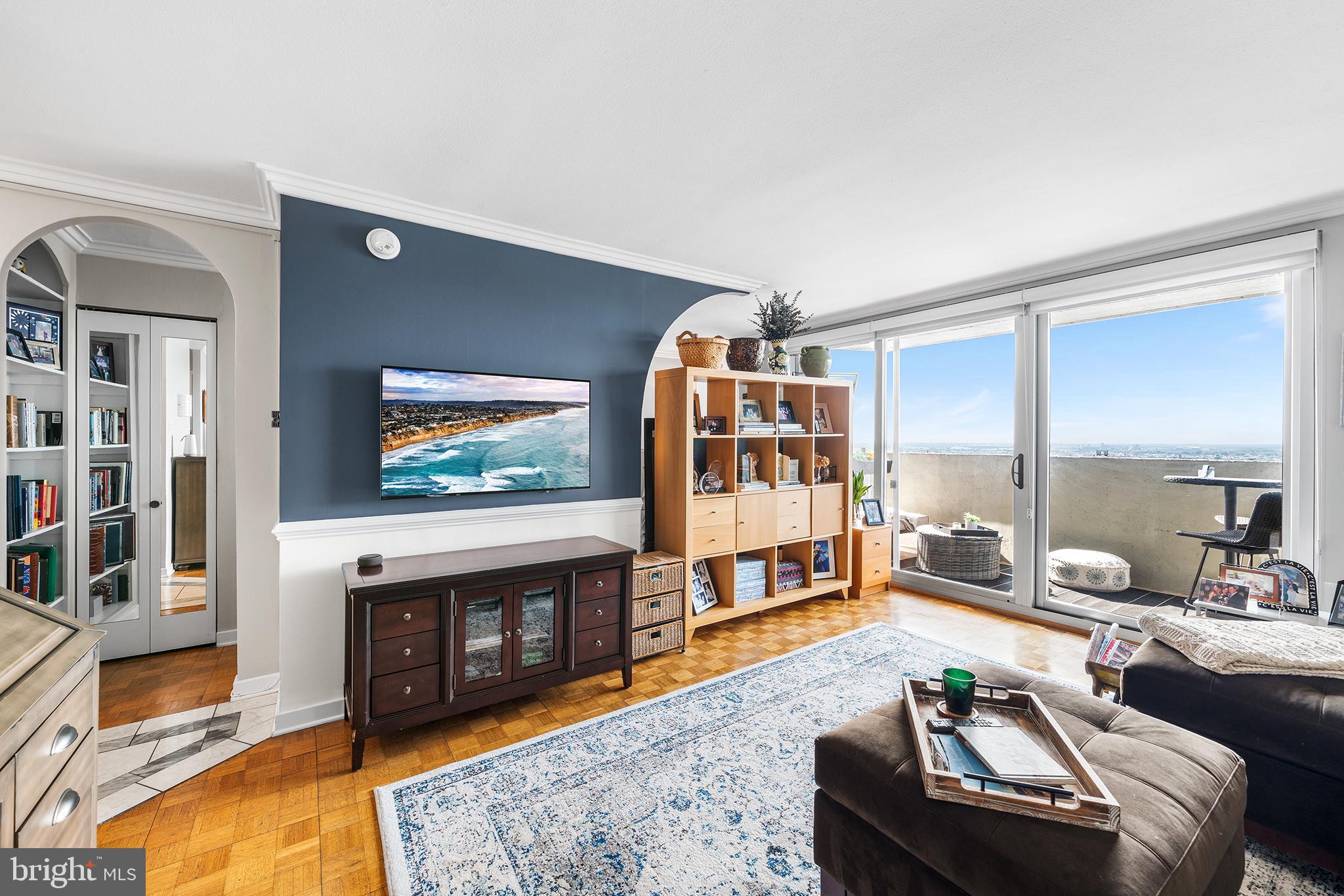 226 W RITTENHOUSE SQUARE 30 2308