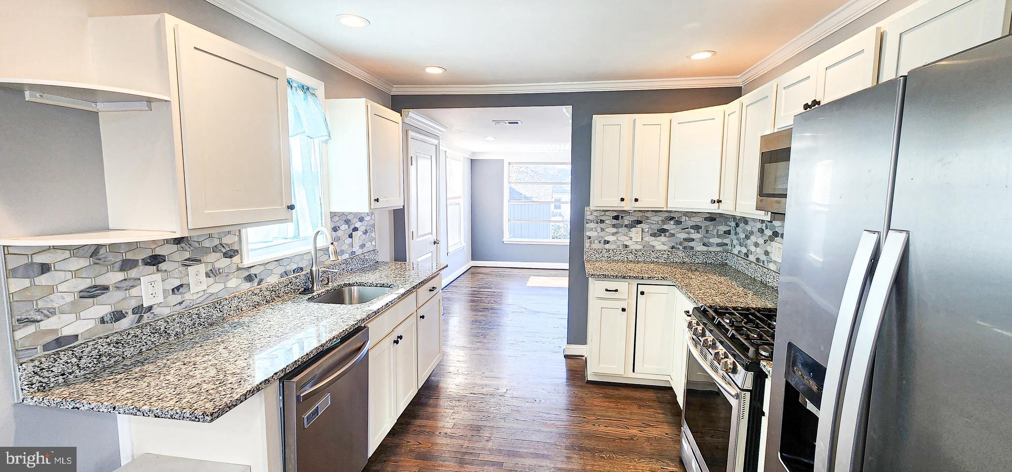 EASTERN TERRACE - Residential