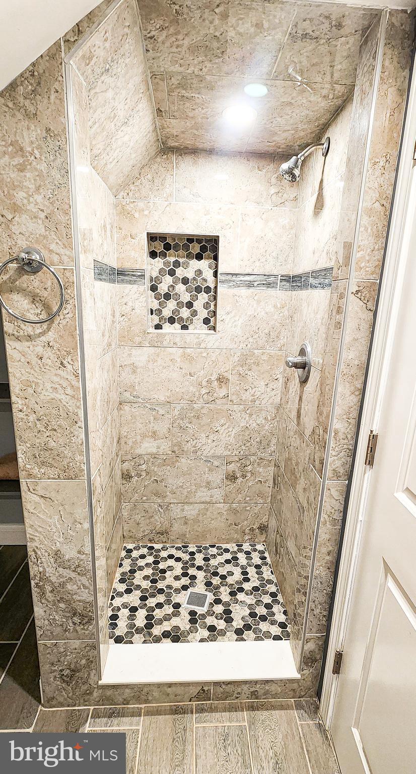 EASTERN TERRACE - Residential