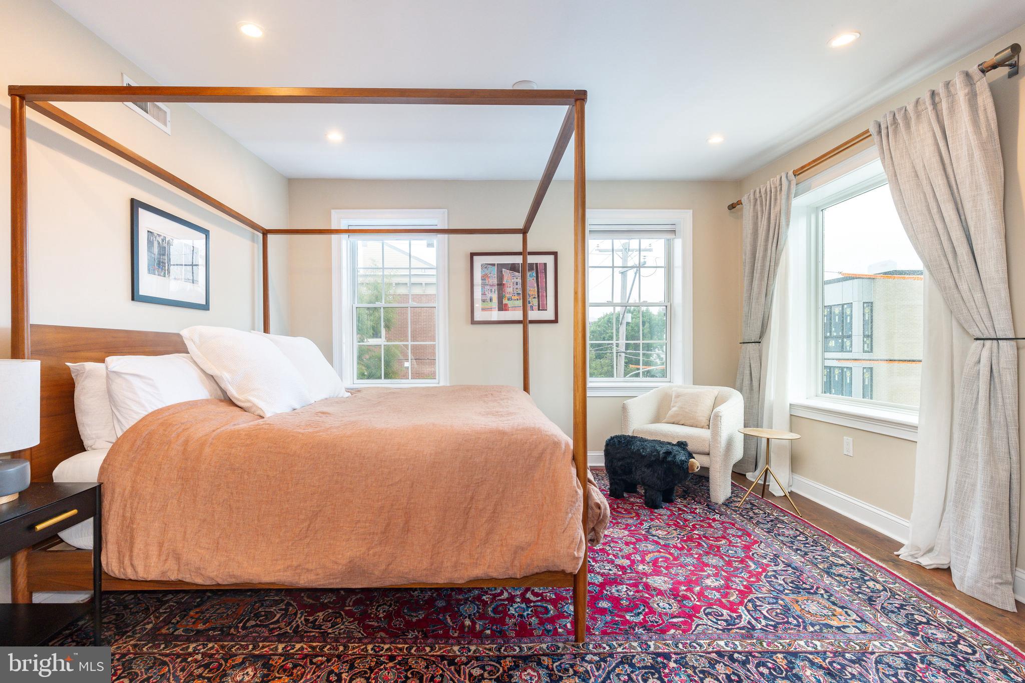 GRADUATE HOSPITAL - Residential