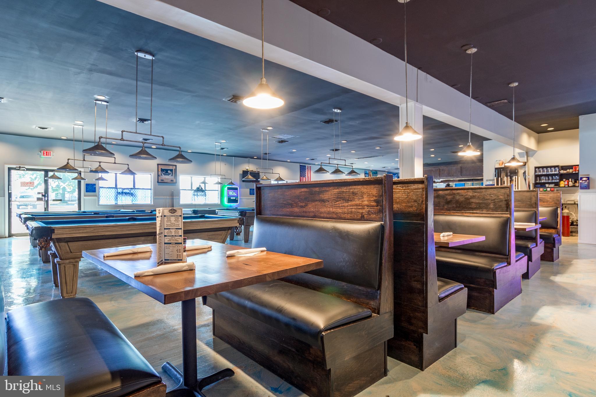 MARLIN PARK - Commercial Sale