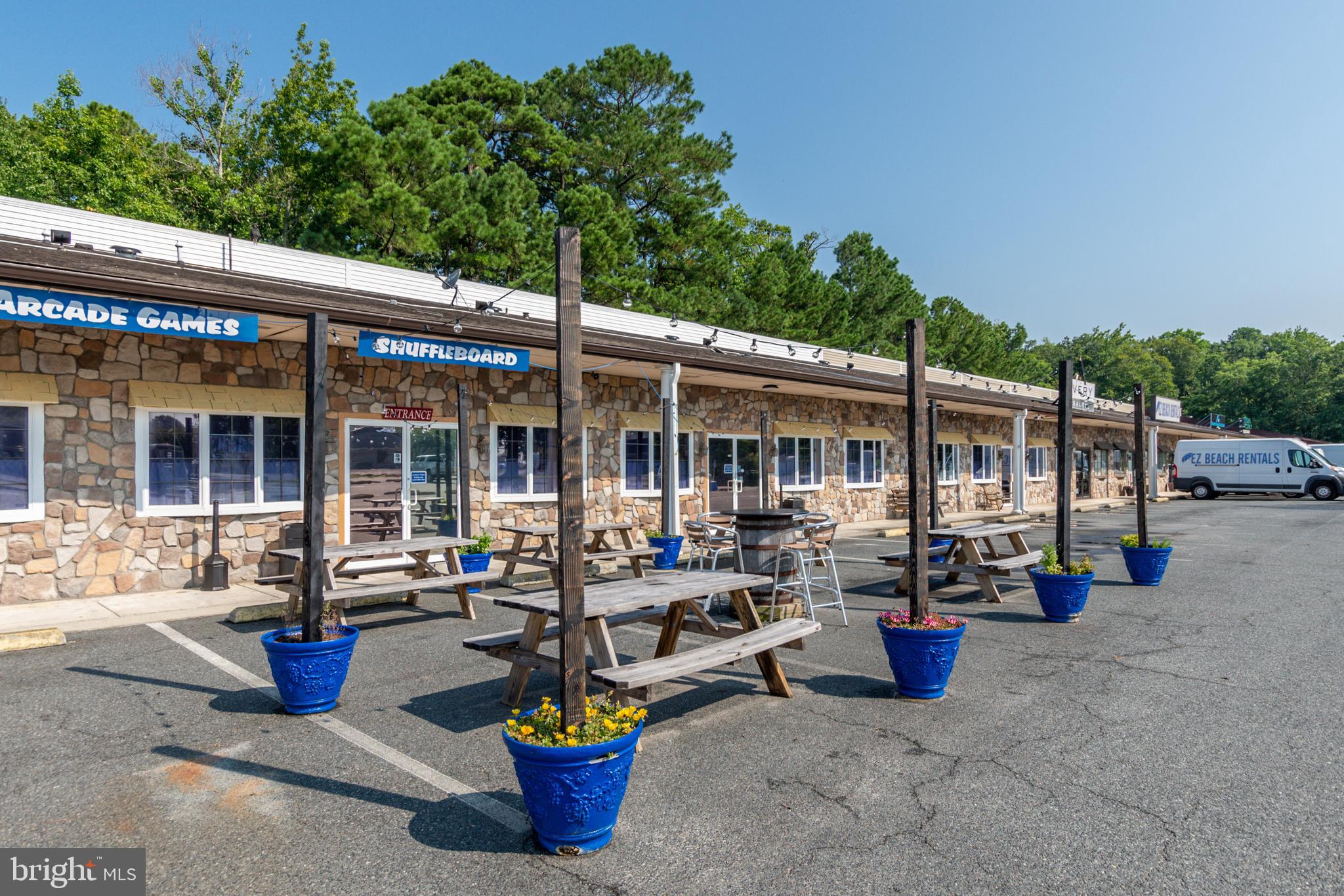 MARLIN PARK - Commercial Sale