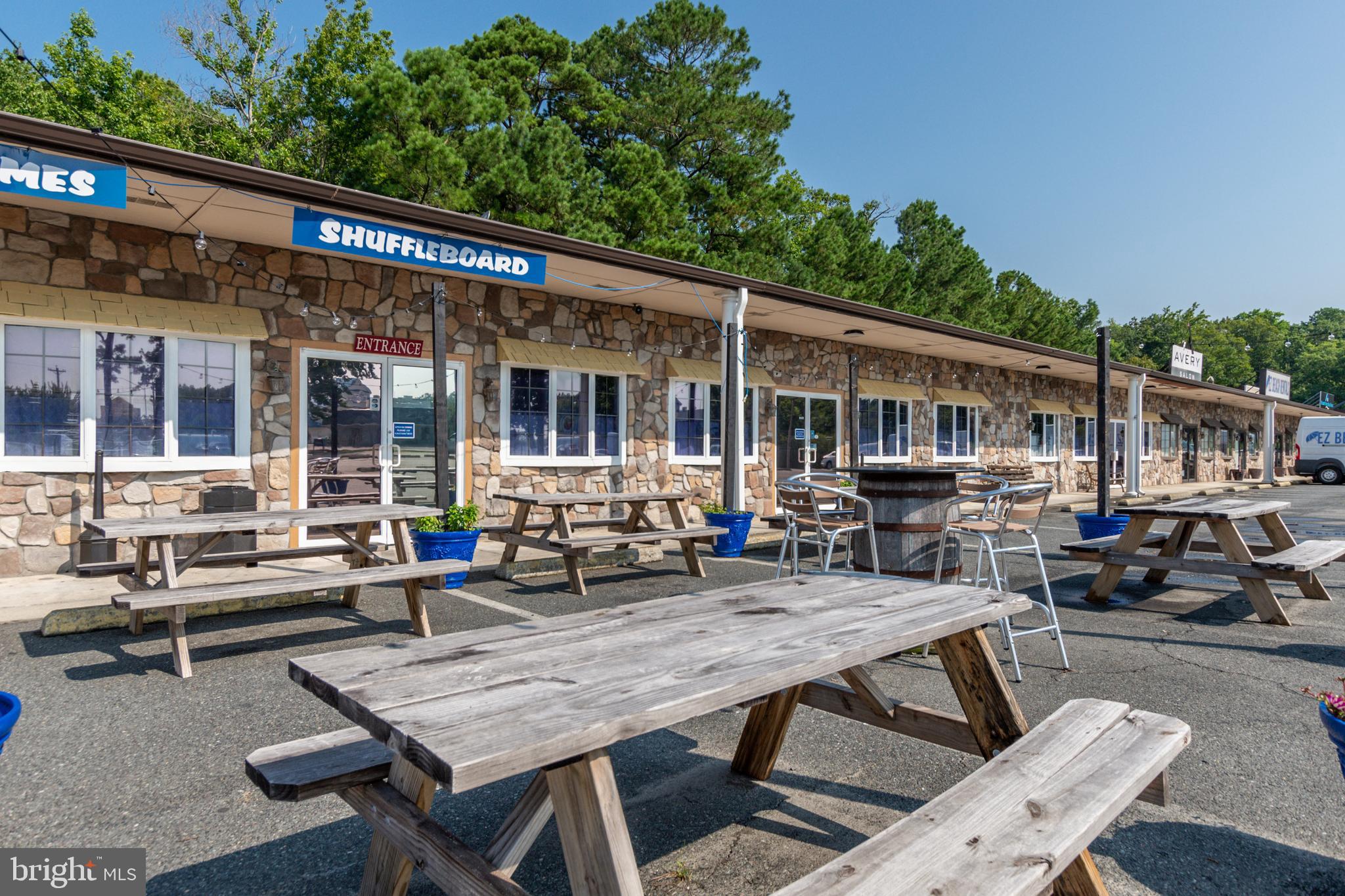 MARLIN PARK - Commercial Sale